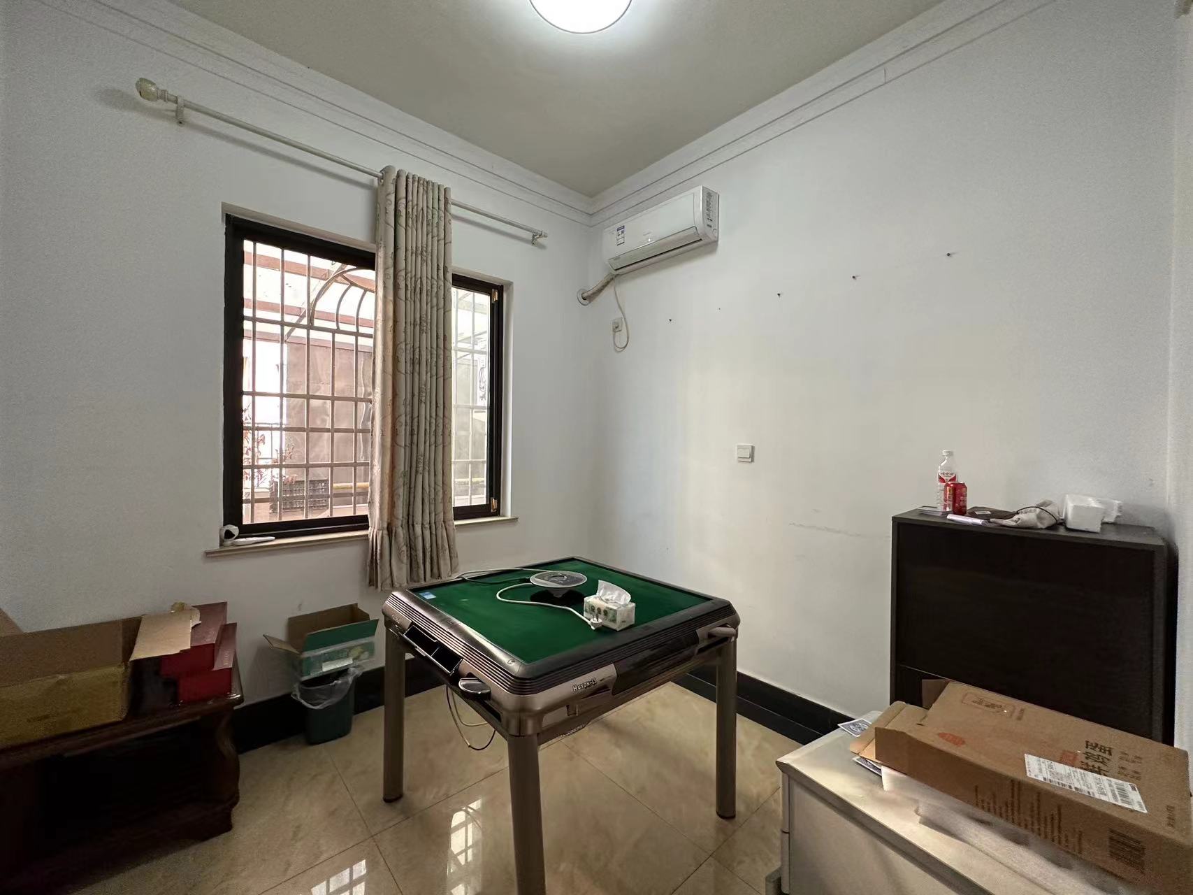 源园新村 5室2厅3卫 155.0万 源园新村 5室2厅3卫 155.0万室内图