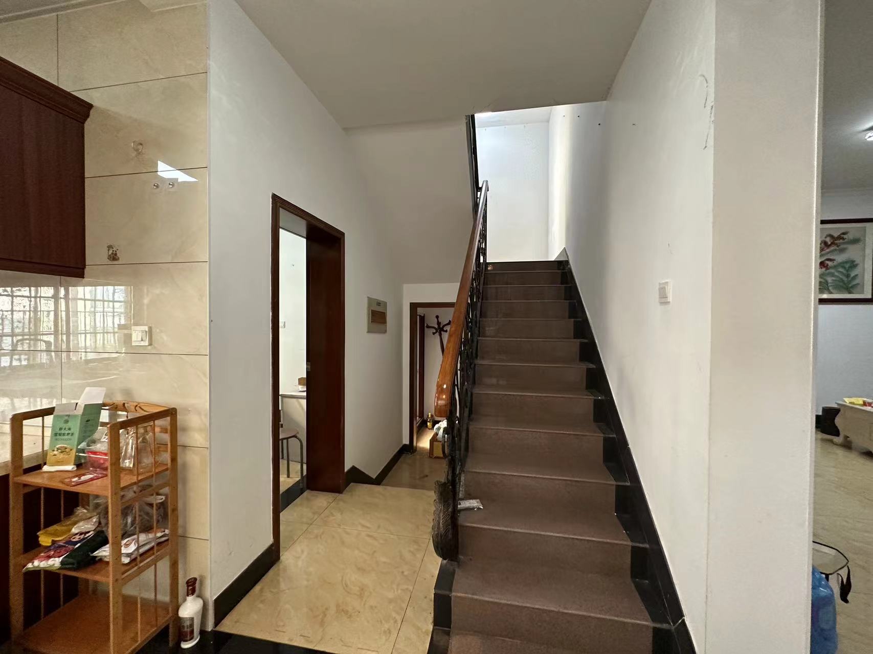 源园新村 5室2厅3卫 155.0万 源园新村 5室2厅3卫 155.0万室内图