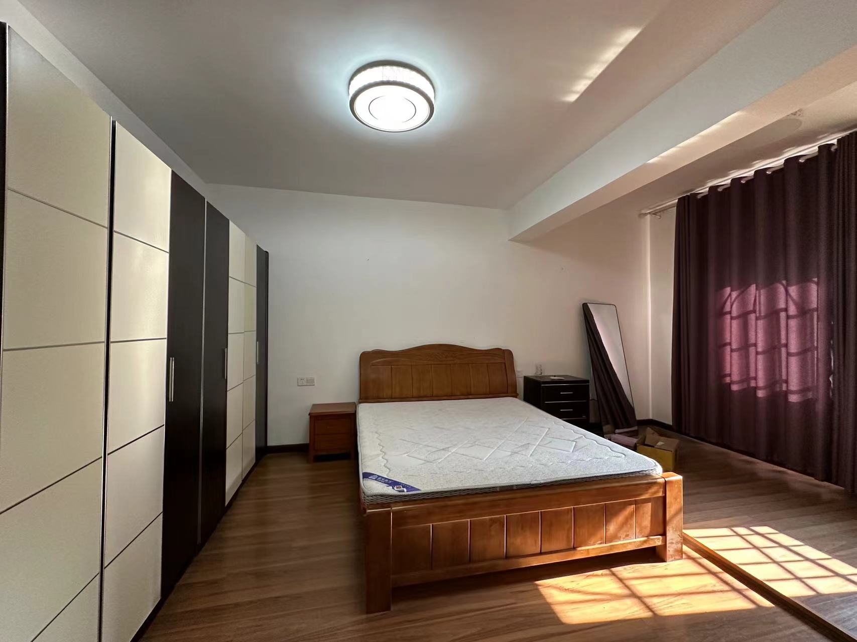 源园新村 5室2厅3卫 155.0万 源园新村 5室2厅3卫 155.0万室内图