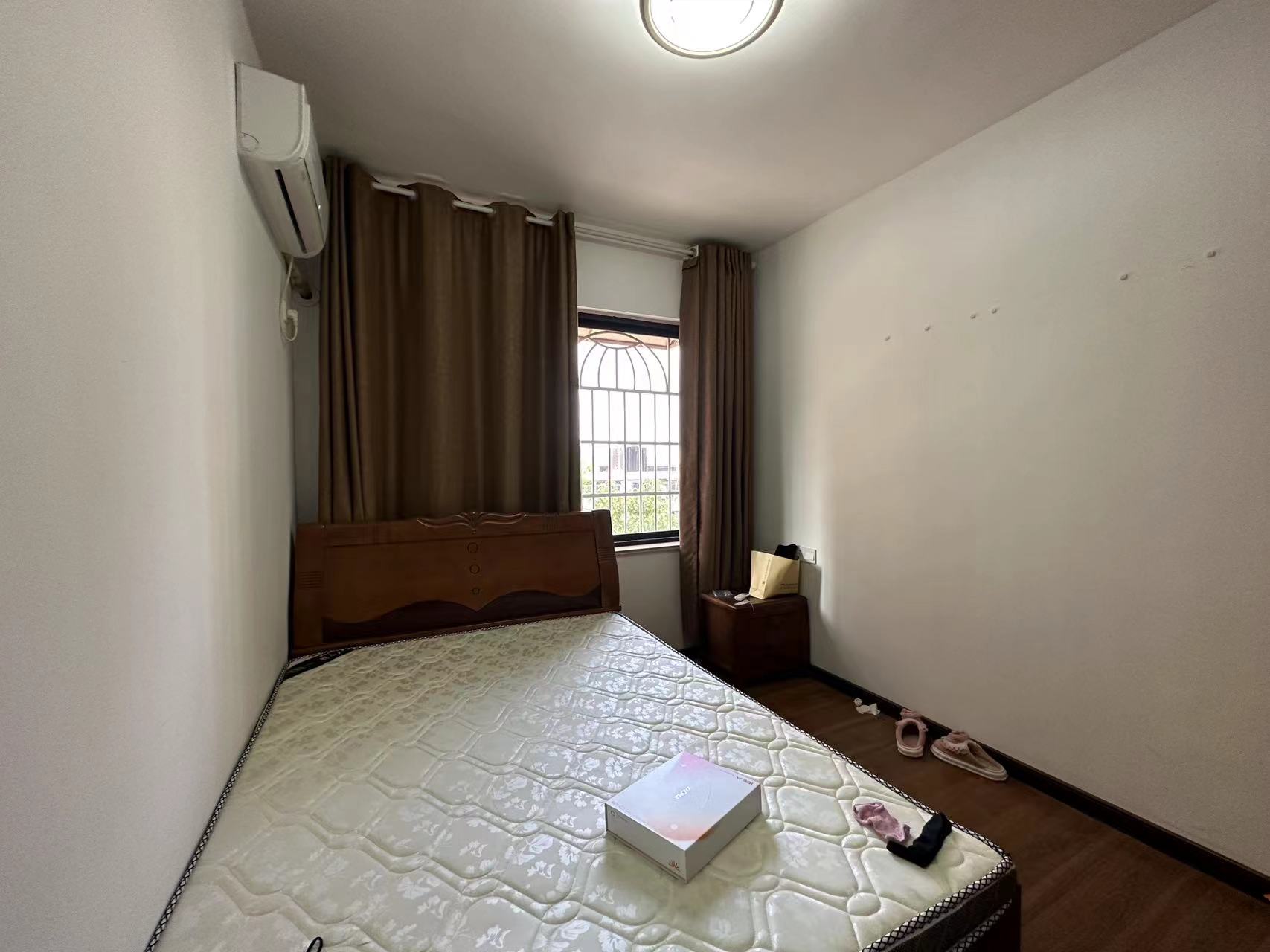 源园新村 5室2厅3卫 155.0万 源园新村 5室2厅3卫 155.0万室内图