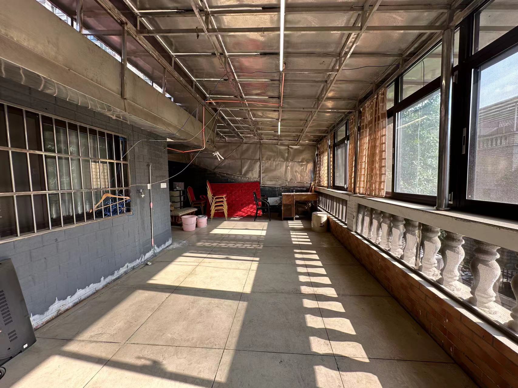 源园新村 5室2厅3卫 155.0万 源园新村 5室2厅3卫 155.0万室内图