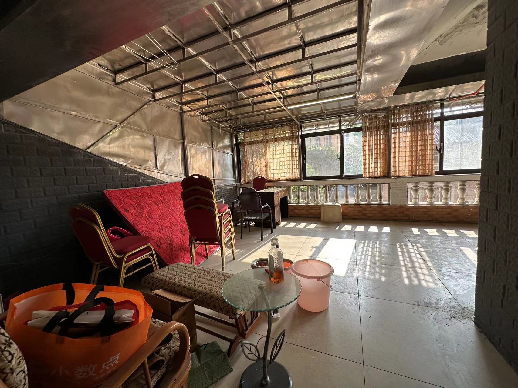 源园新村 5室2厅3卫 155.0万 源园新村 5室2厅3卫 155.0万室内图