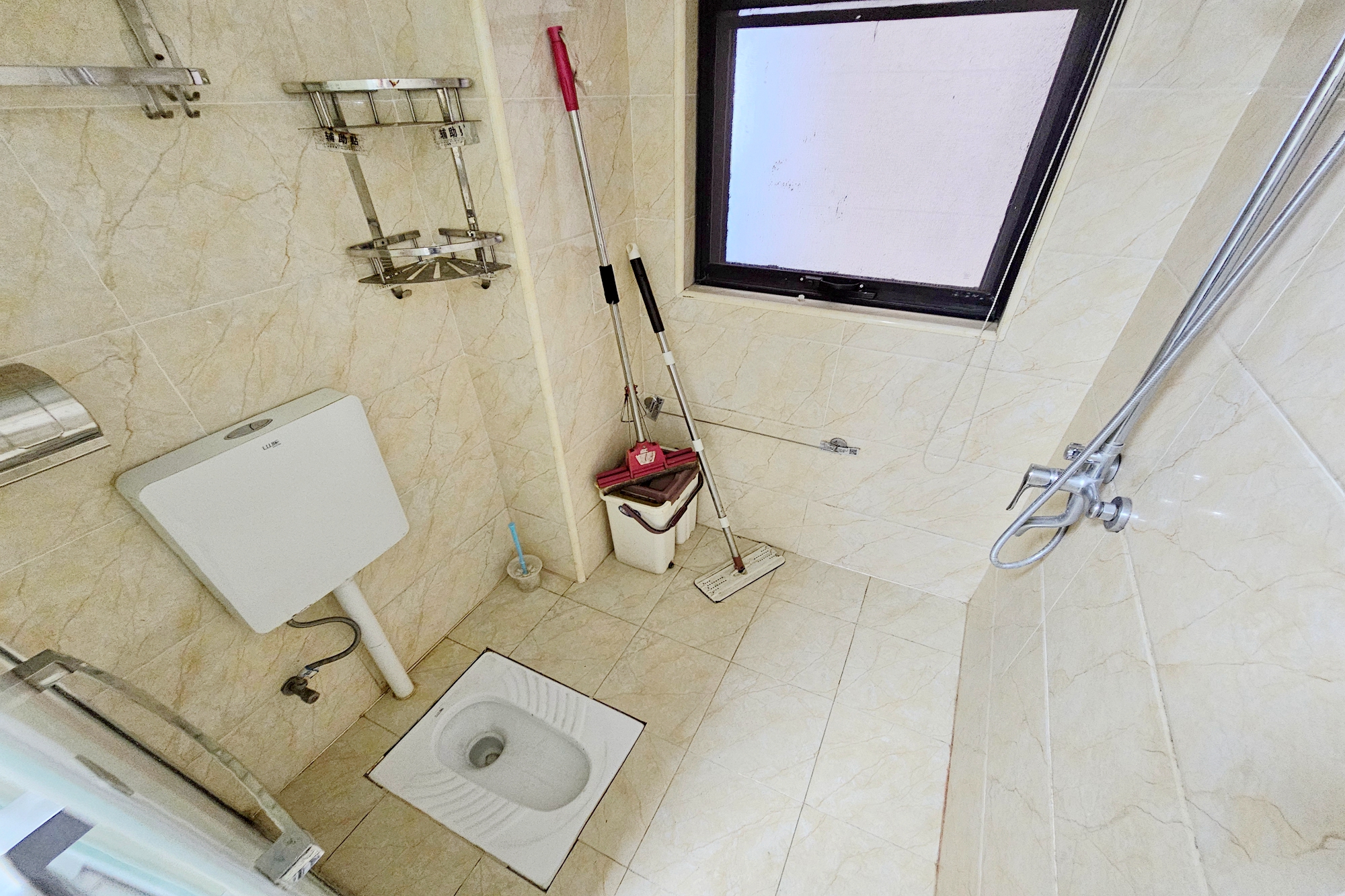 明昇壹城(明昇时代广场)一期 3室2厅1卫 128.0万 明昇壹城(明昇时代广场)一期 3室2厅1卫 128.0万卫生间