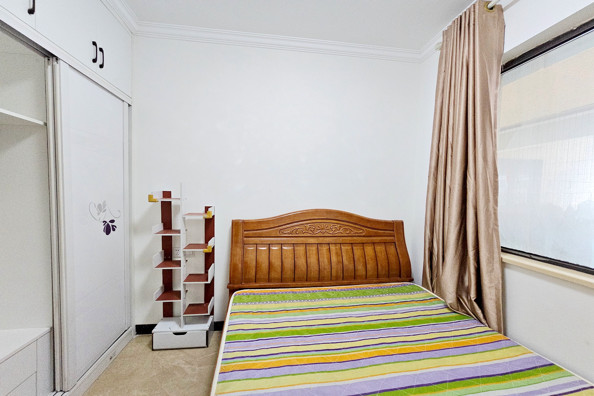 明昇壹城(明昇时代广场)一期 3室2厅1卫 128.0万 明昇壹城(明昇时代广场)一期 3室2厅1卫 128.0万卧室