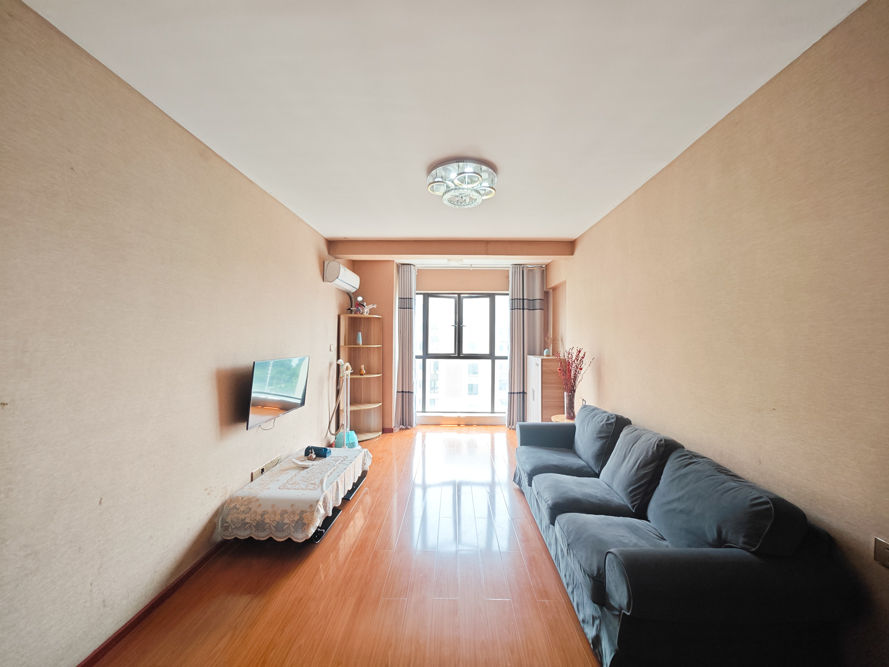 卓越蔚蓝城邦 3室2厅1卫 51.8万 卓越蔚蓝城邦 3室2厅1卫 51.8万客厅