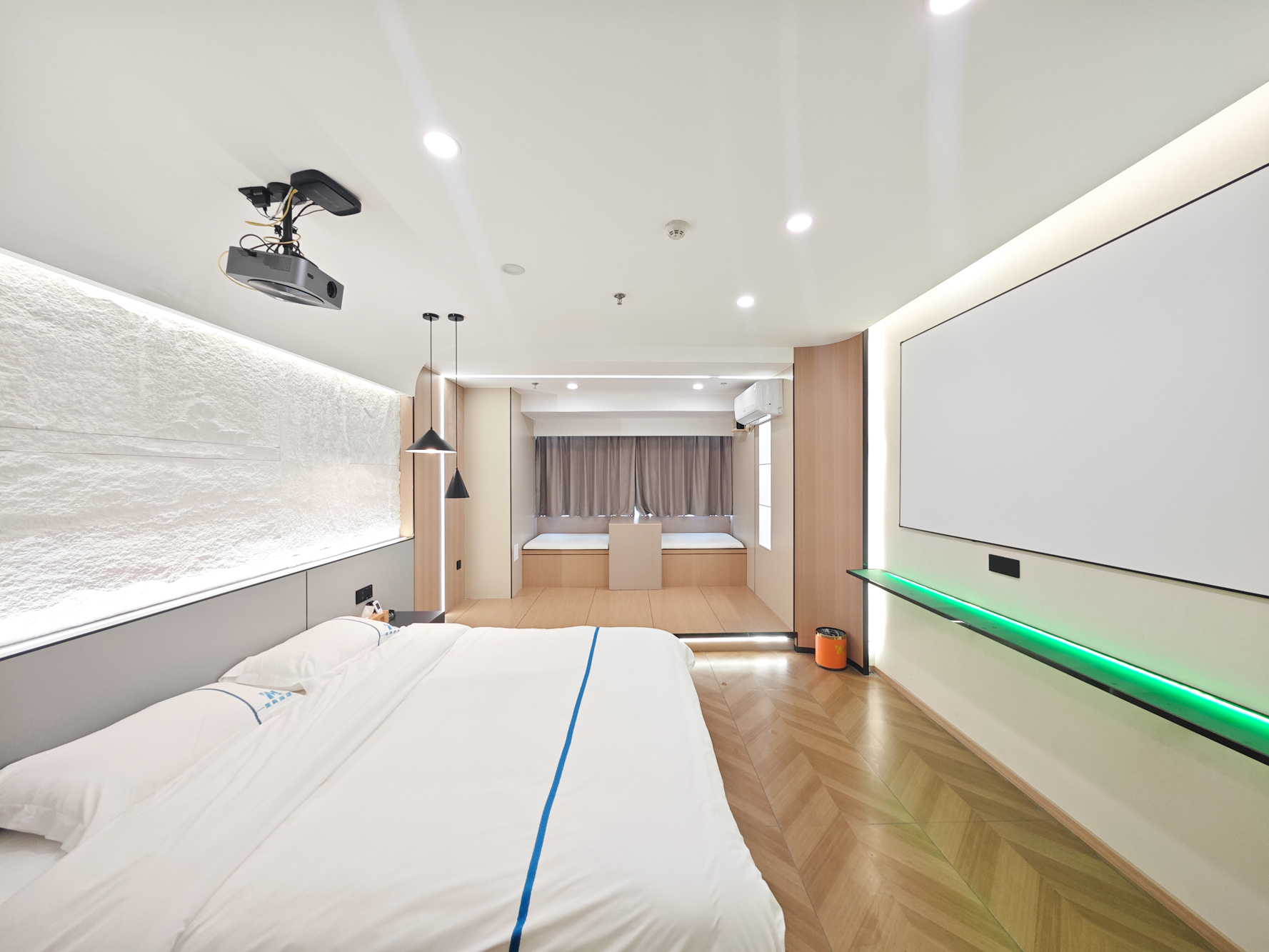 中建嘉和城  1室1厅1卫   40.00万客厅