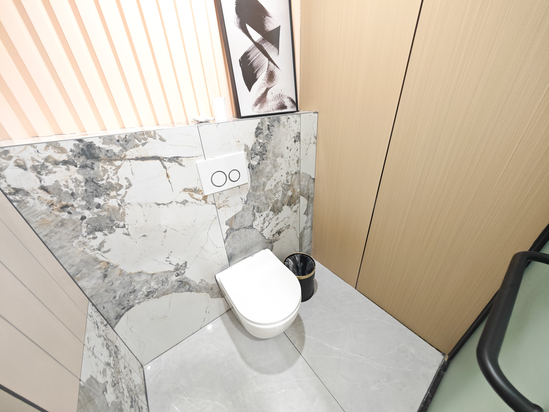 中建嘉和城  2室1厅1卫   80.00万卫生间