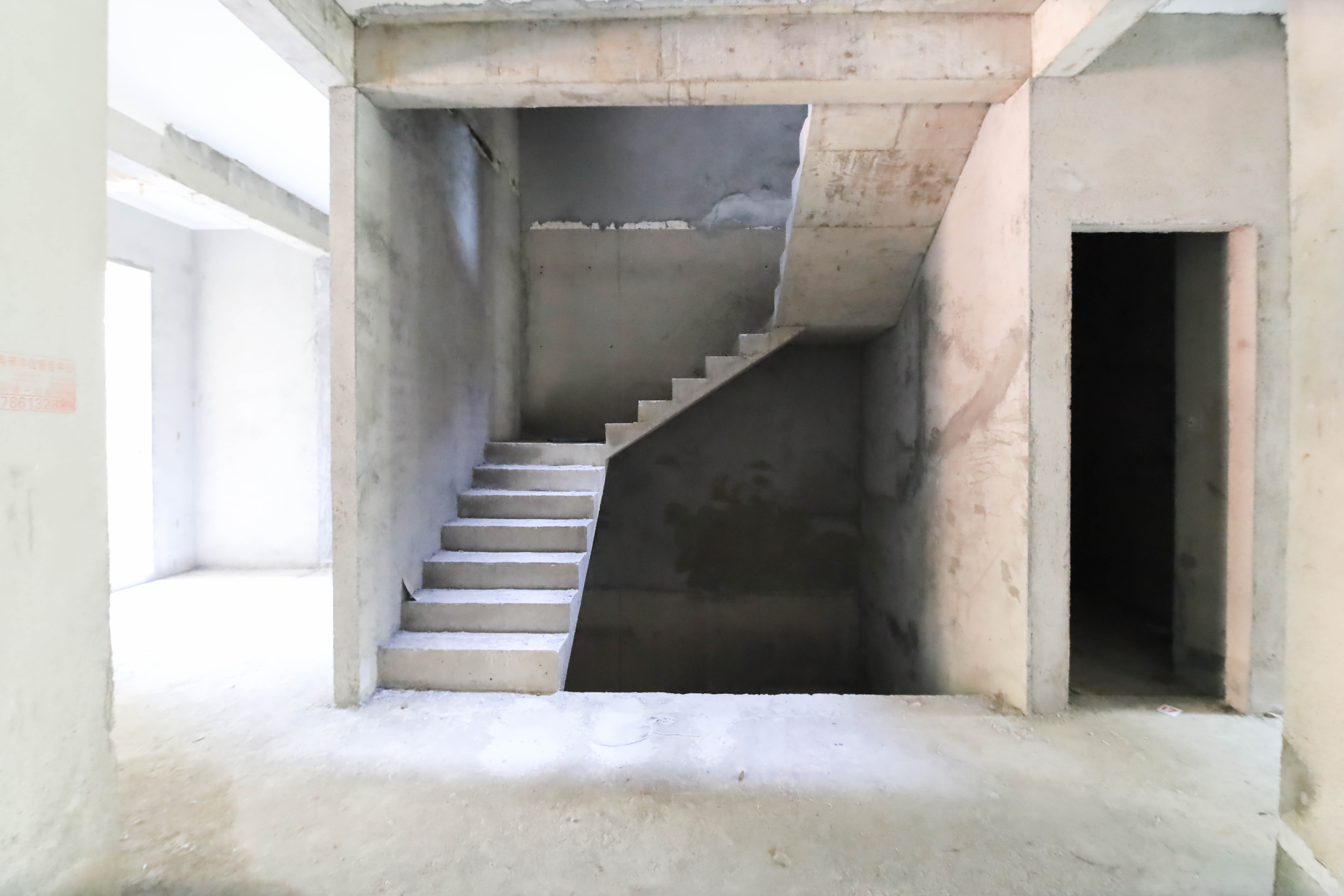 长房平和墅 5室4厅3卫 620.0万 长房平和墅 5室4厅3卫 620.0万其他