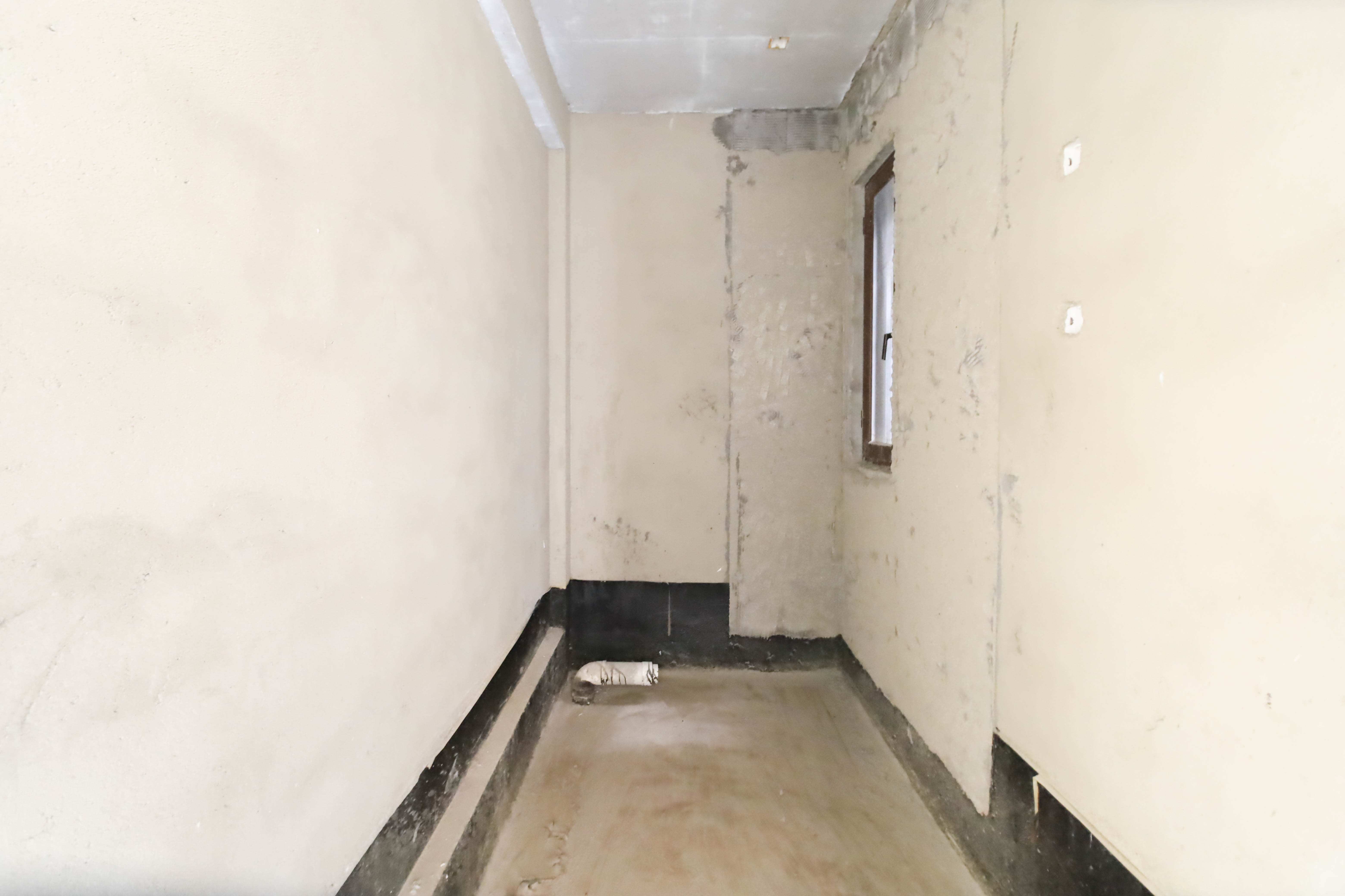 长房平和墅 5室4厅3卫 620.0万 长房平和墅 5室4厅3卫 620.0万卫生间