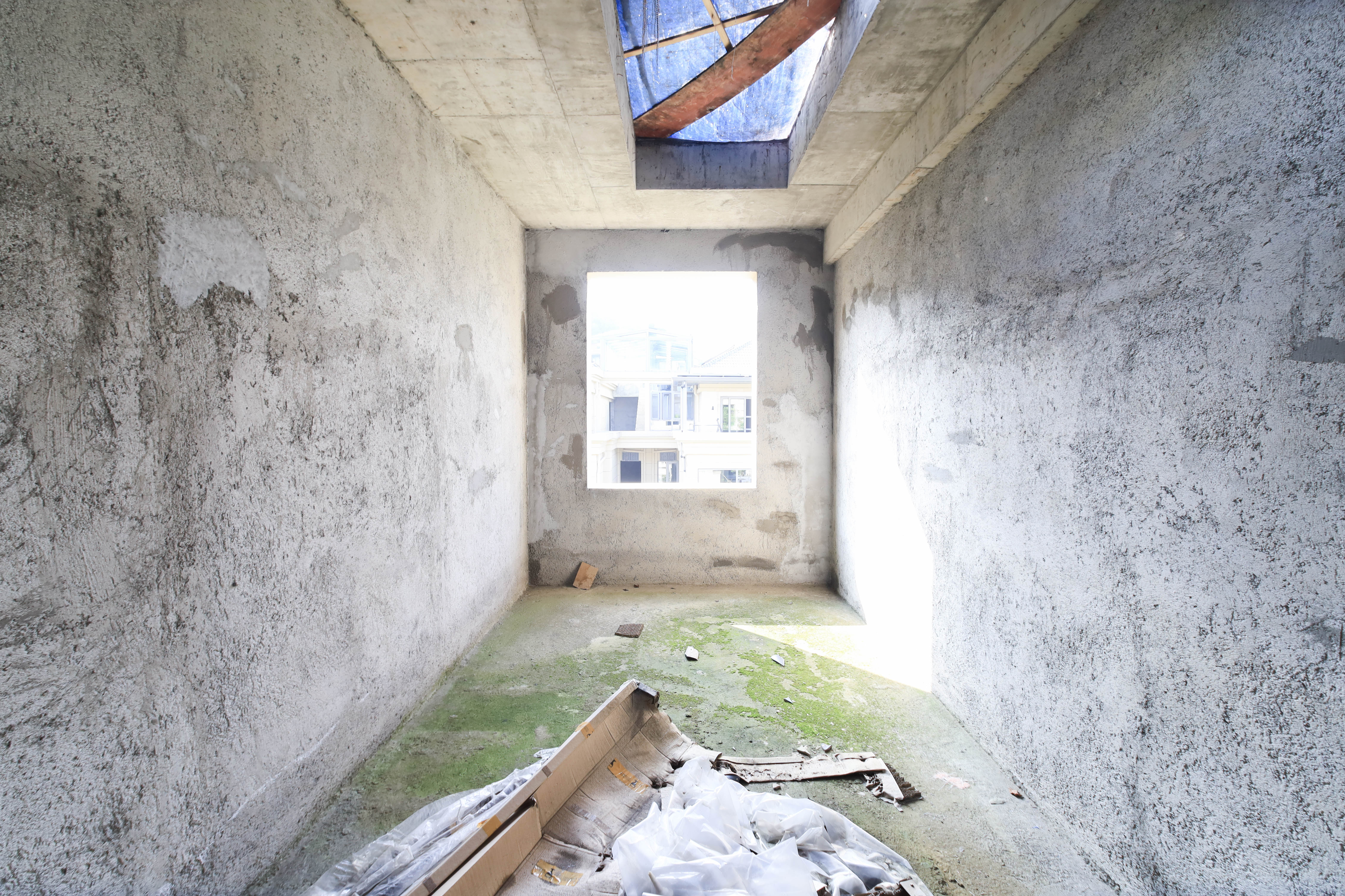 长房平和墅 5室4厅3卫 620.0万 长房平和墅 5室4厅3卫 620.0万卧室