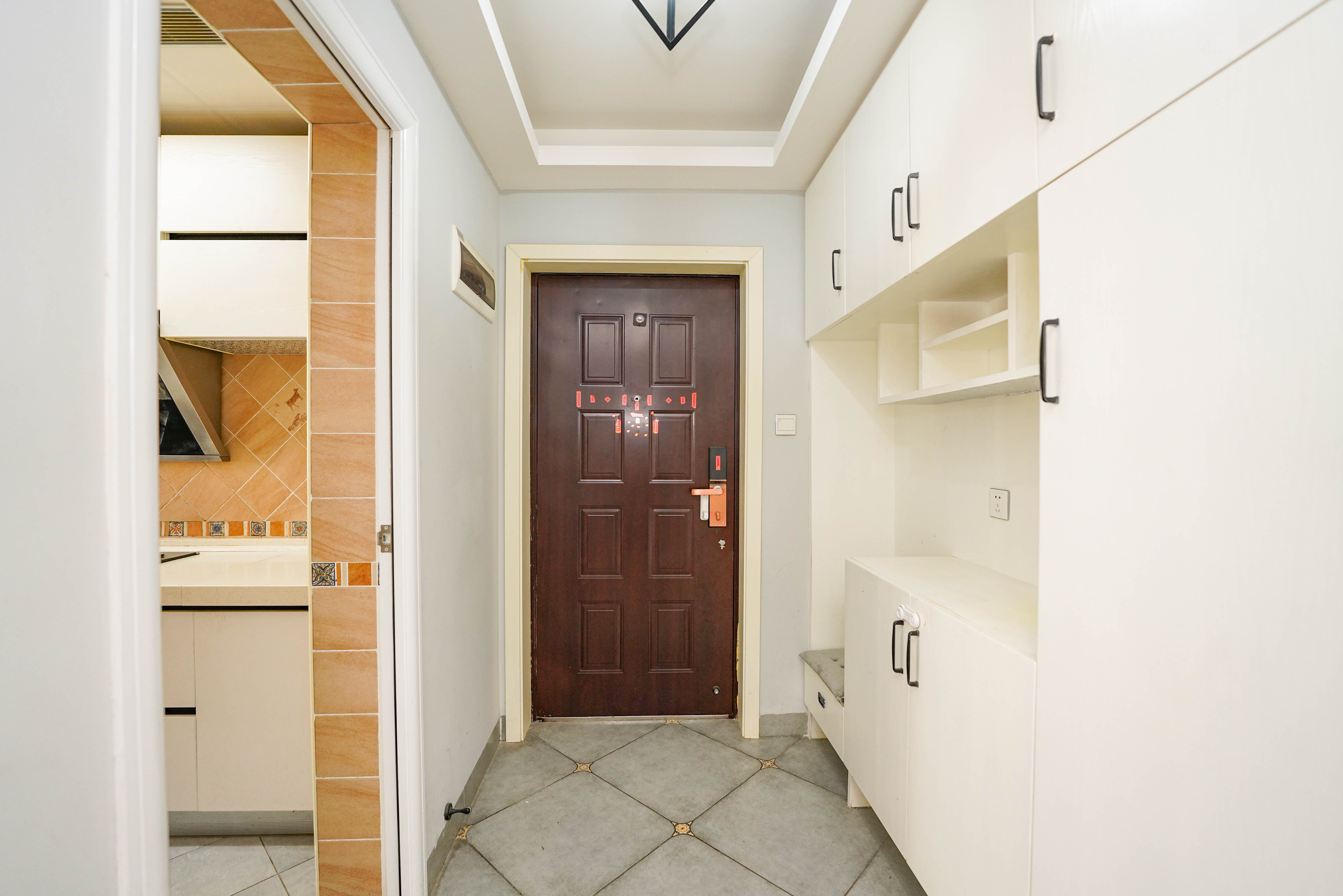 绿地新都会  3室2厅2卫    89.0万 绿地新都会  3室2厅2卫    89.0万其他