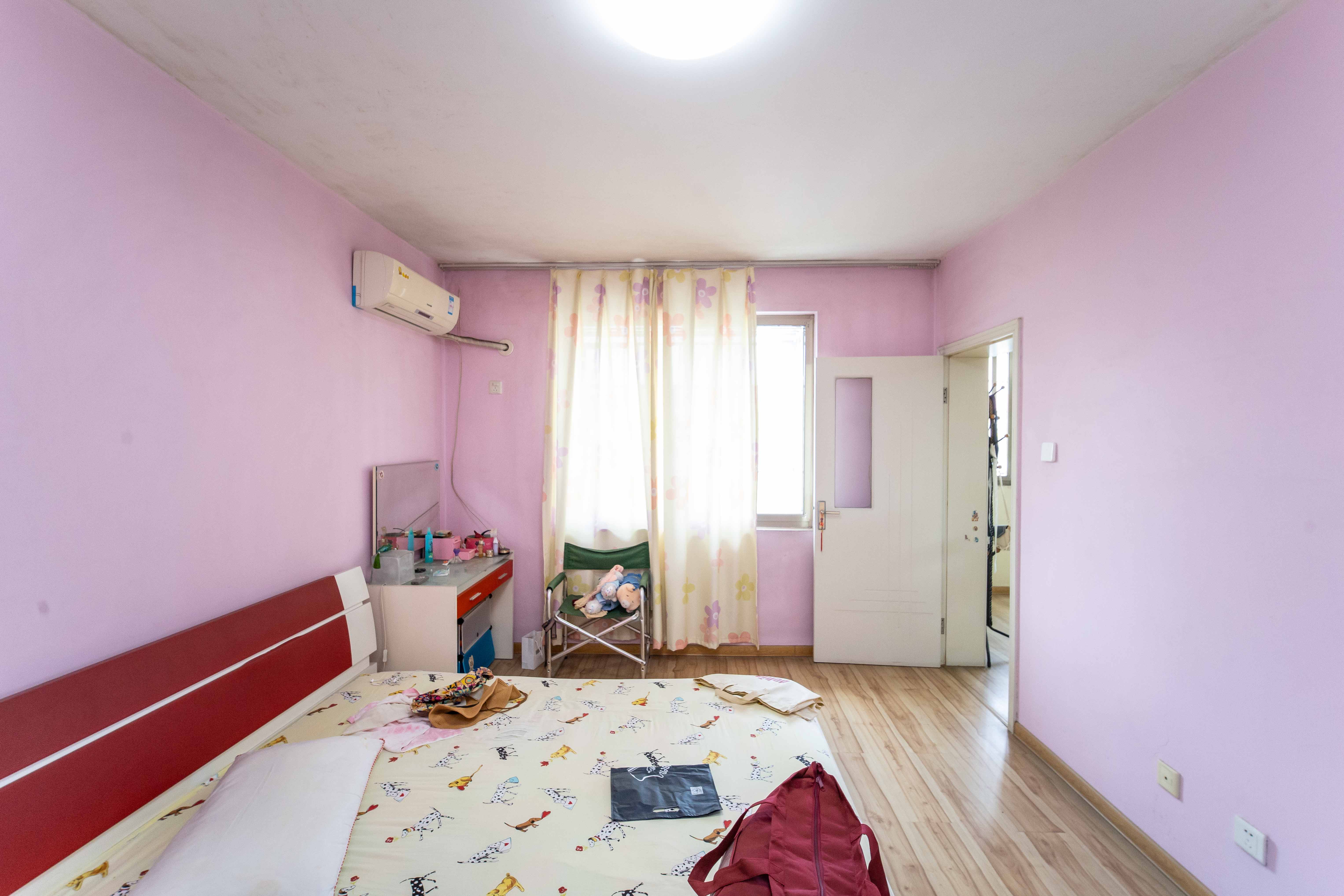 德政园 3室2厅2卫 68.0万 德政园 3室2厅2卫 68.0万卧室