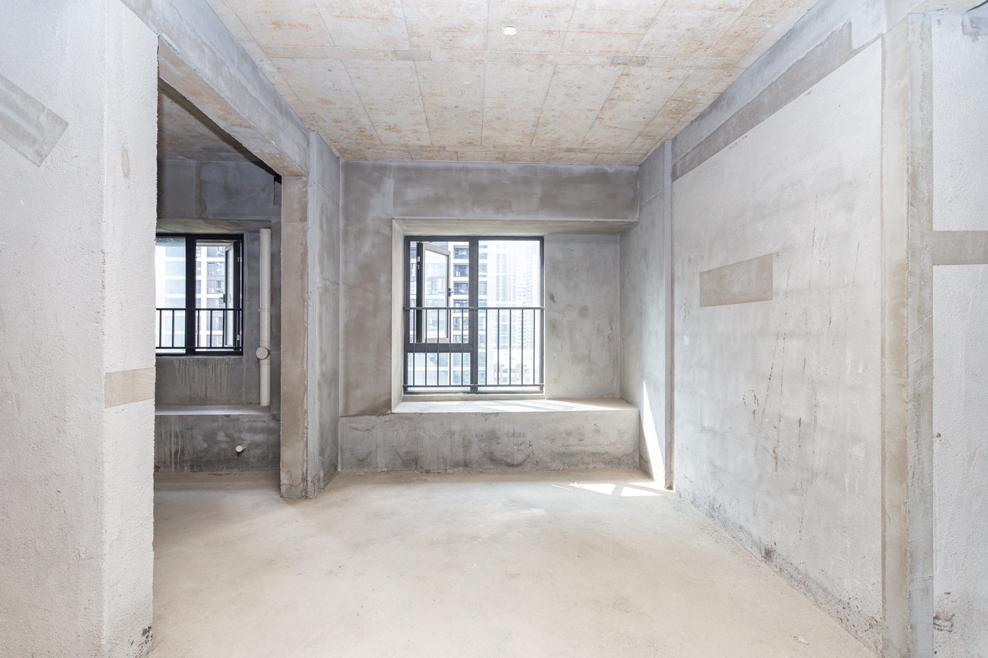 越秀湘江星汇城二期  4室2厅2卫    170.0万 越秀湘江星汇城二期  4室2厅2卫    170.0万客厅