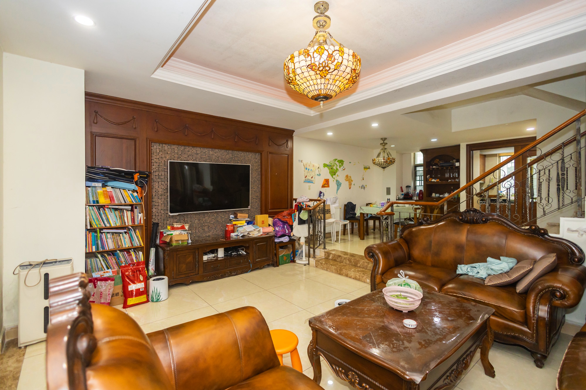 碧桂园威尼斯城  5室2厅4卫    368.0万 碧桂园威尼斯城  5室2厅4卫    368.0万客厅