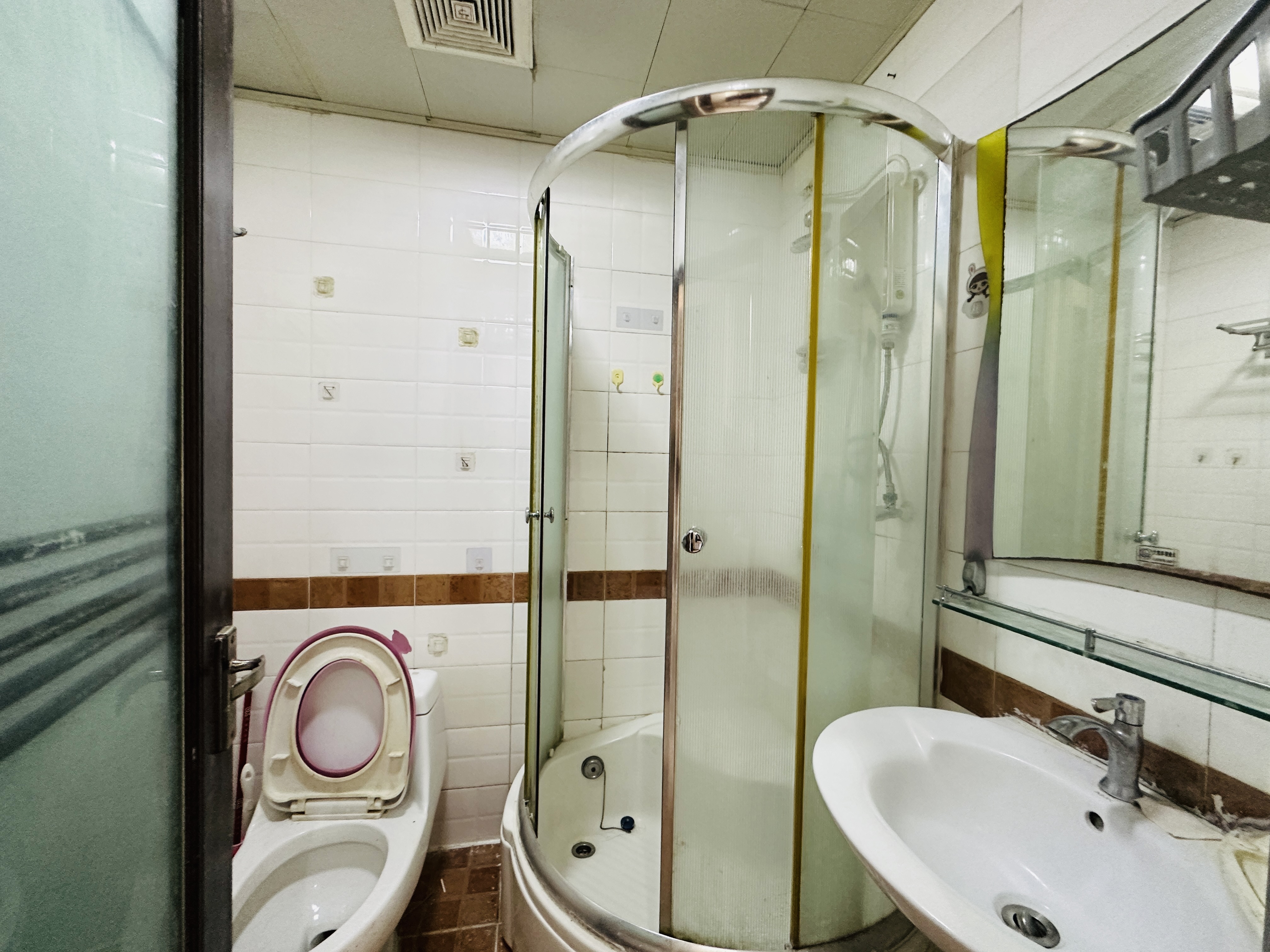 金章华府(0898) 1室0厅1卫 54.0万 金章华府(0898) 1室0厅1卫 54.0万卫生间