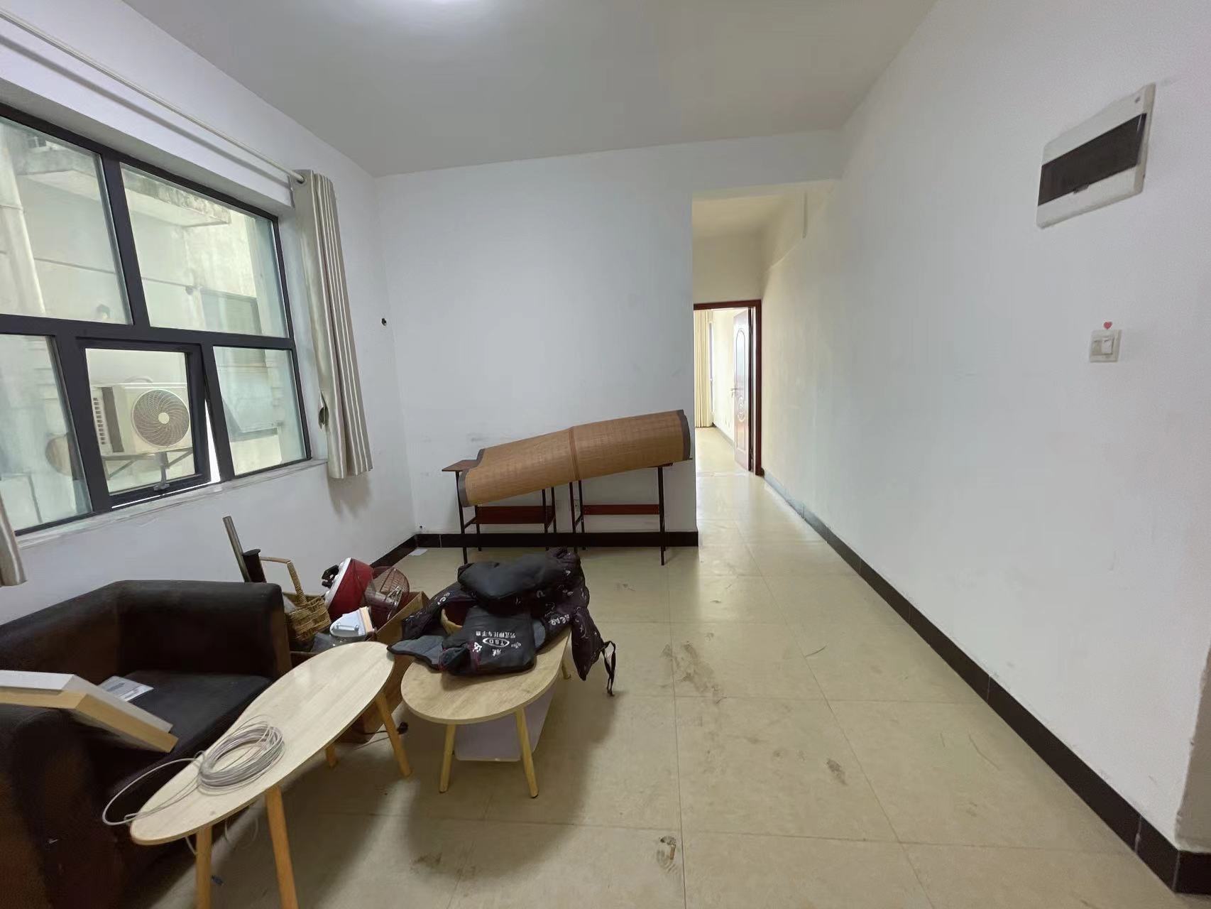 逸景华天 1室1厅1卫 26.0万 逸景华天 1室1厅1卫 26.0万室内图