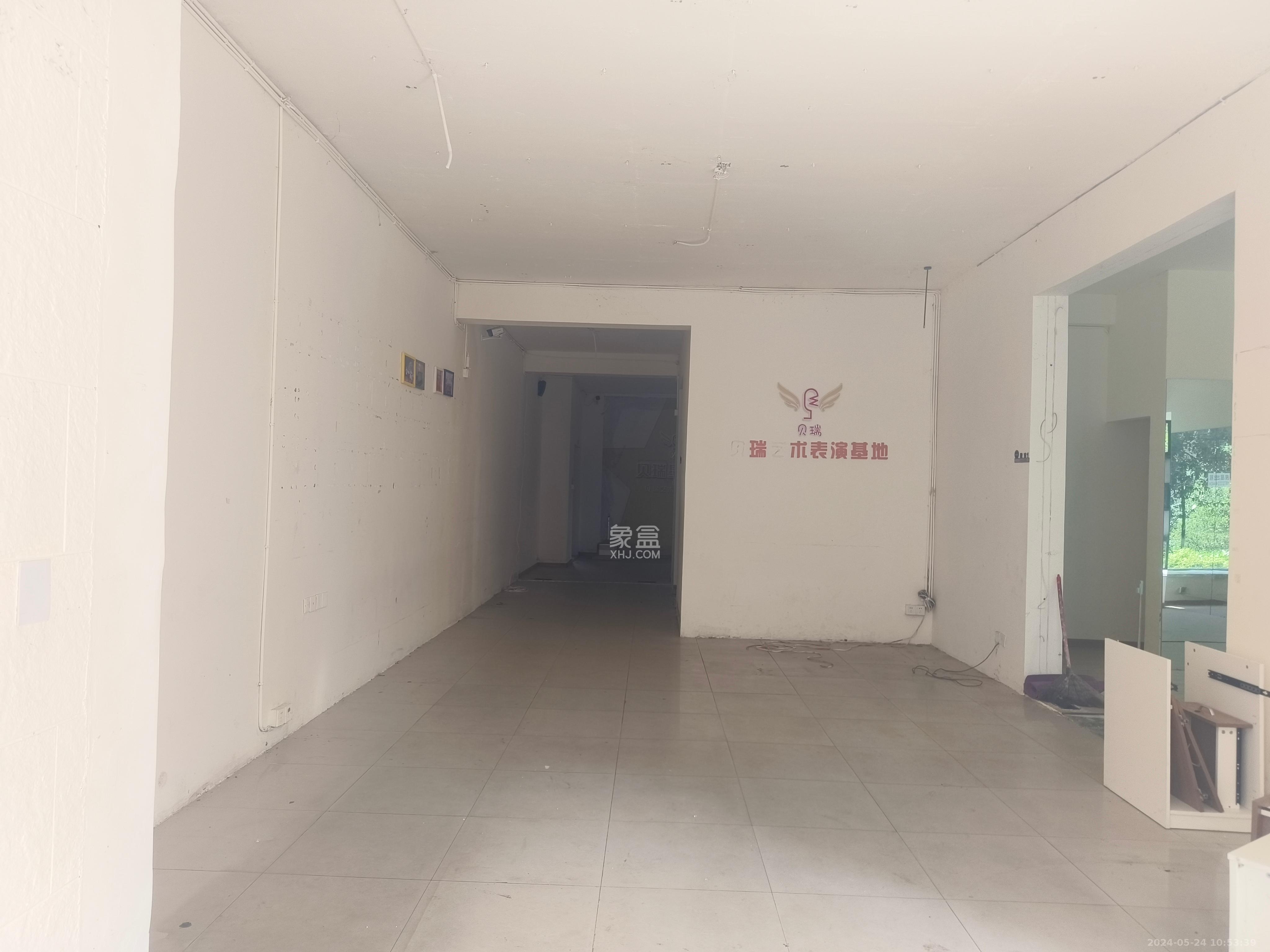 恒大绿洲  4室2厅2卫   11000.00元/月室内图