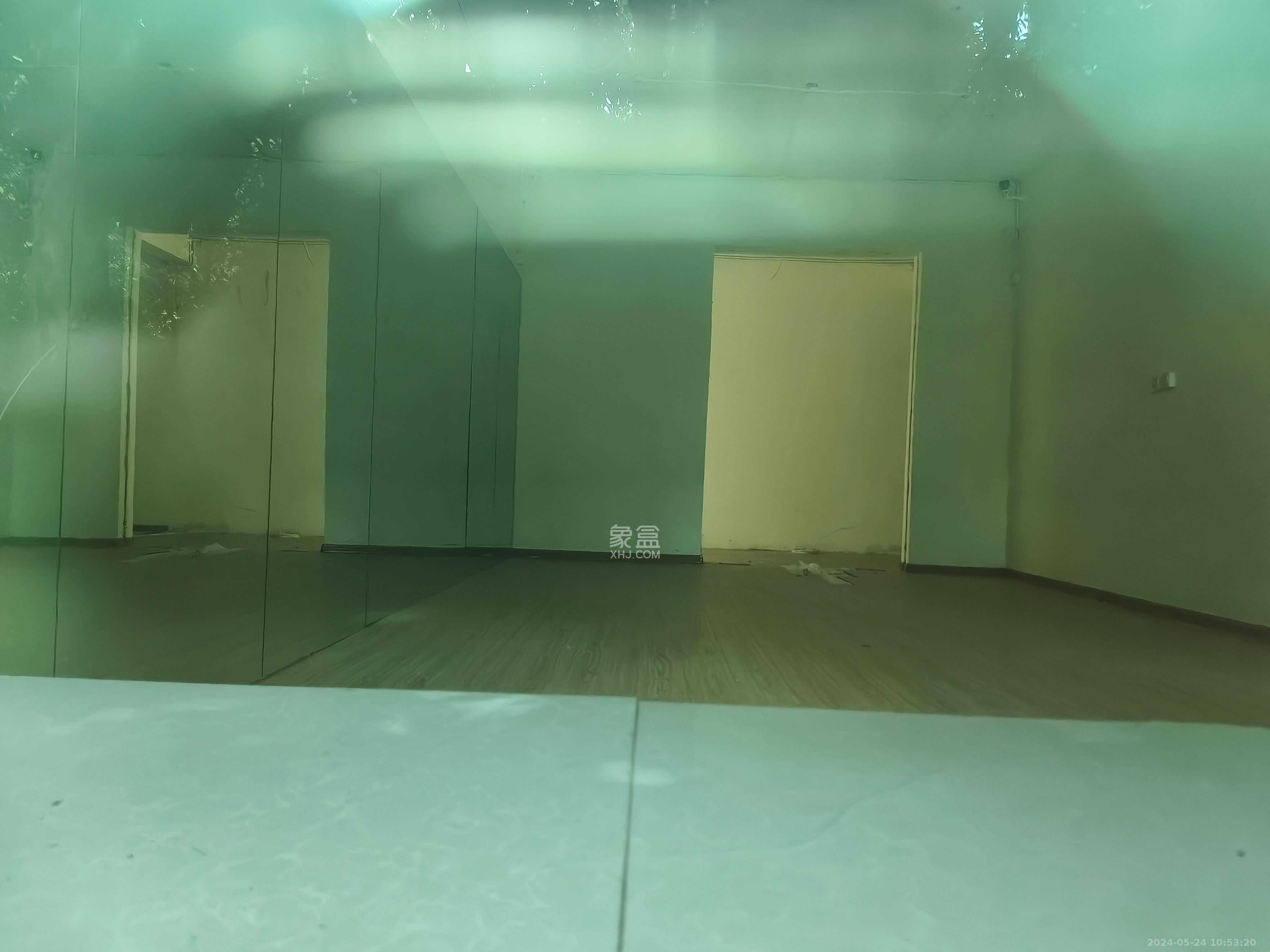 恒大绿洲  4室2厅2卫   11000.00元/月室内图1