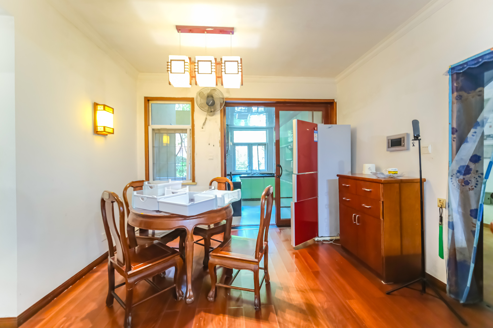 郡原居里  2室2厅1卫    68.8万 郡原居里  2室2厅1卫    68.8万客厅