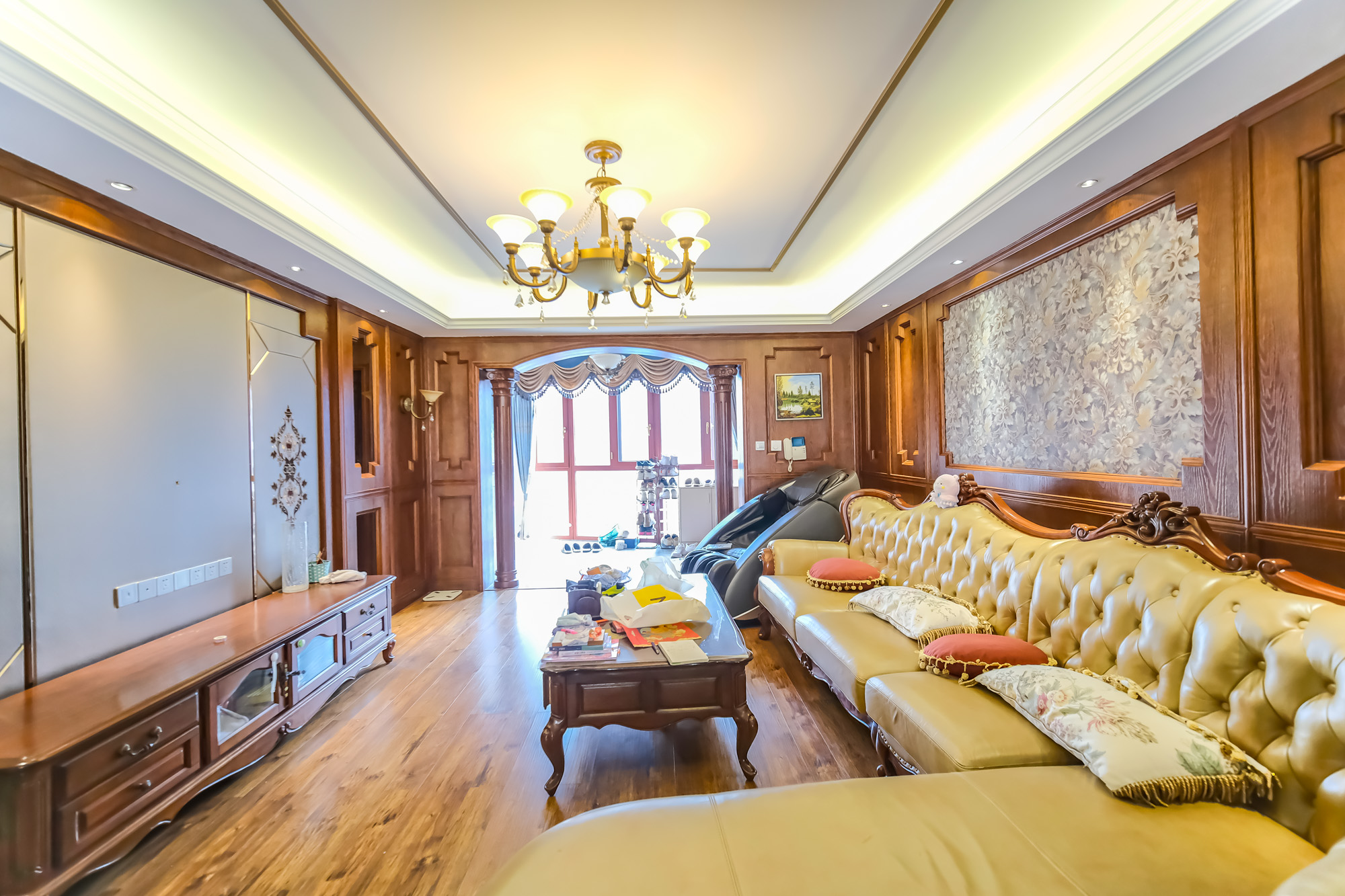 红树湾  4室2厅2卫    108.0万 红树湾  4室2厅2卫    108.0万客厅