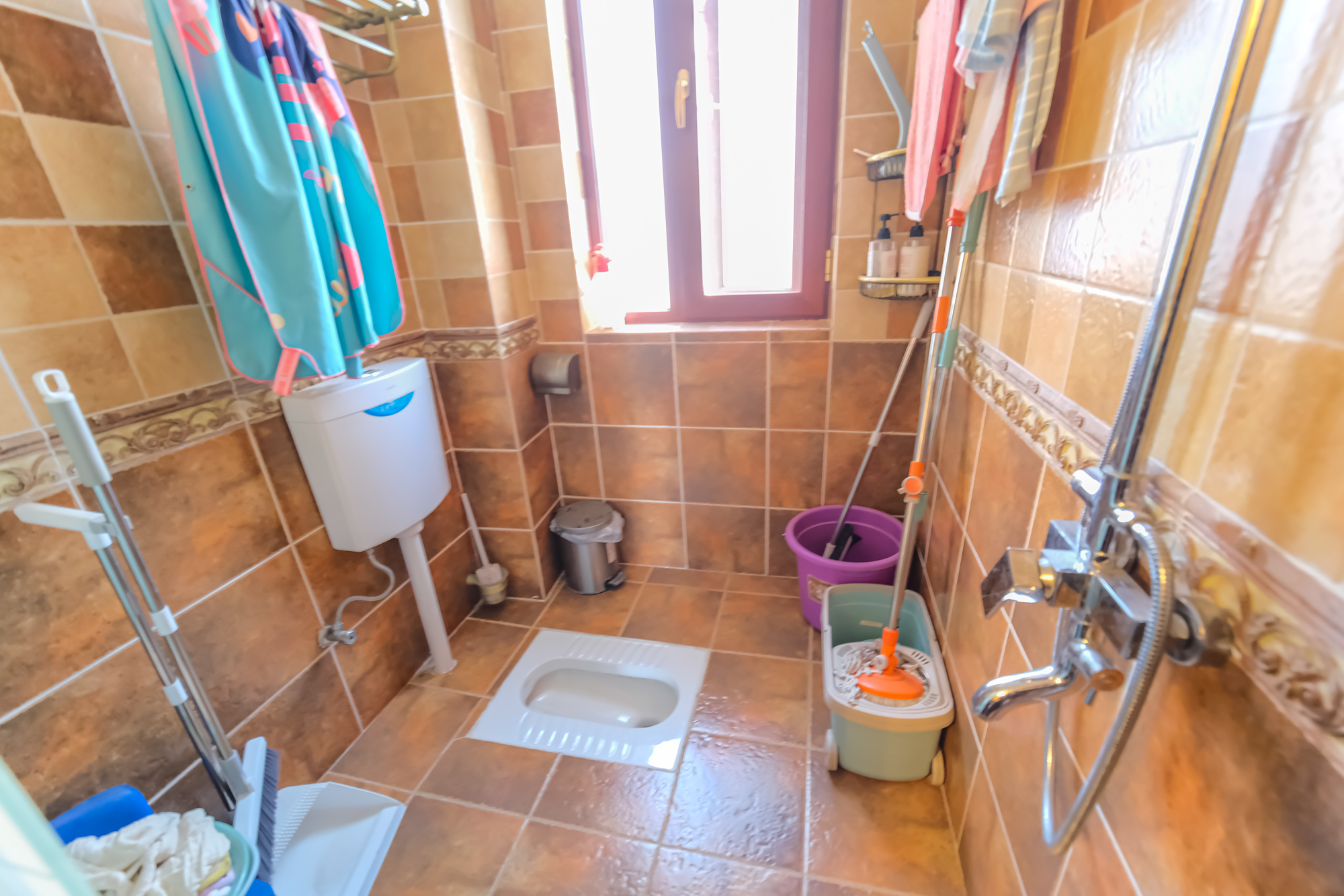 红树湾  4室2厅2卫    108.0万 红树湾  4室2厅2卫    108.0万卫生间