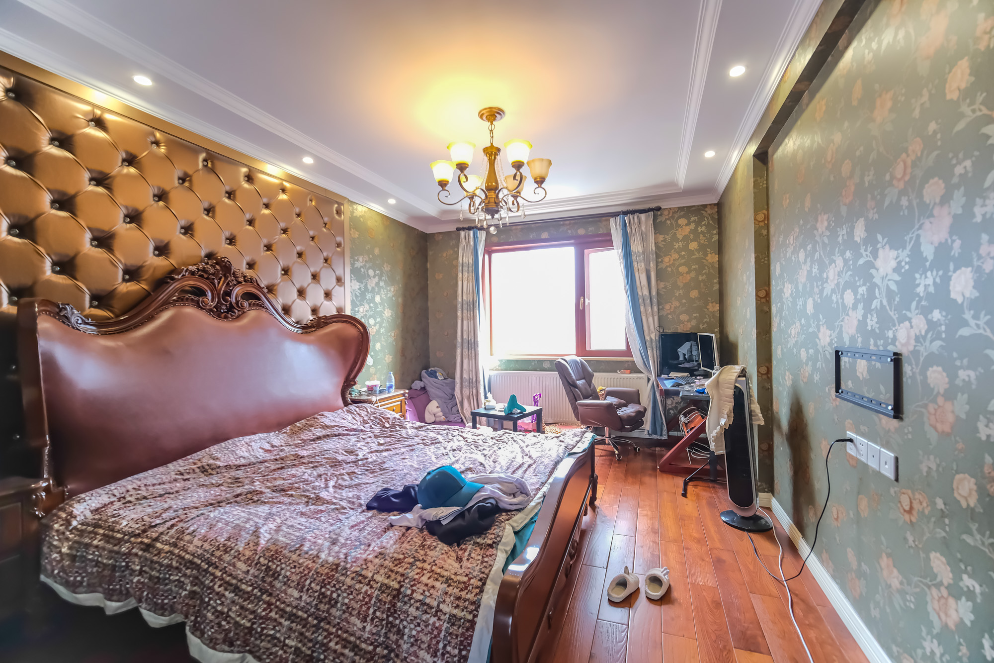 红树湾  4室2厅2卫    108.0万 红树湾  4室2厅2卫    108.0万卧室