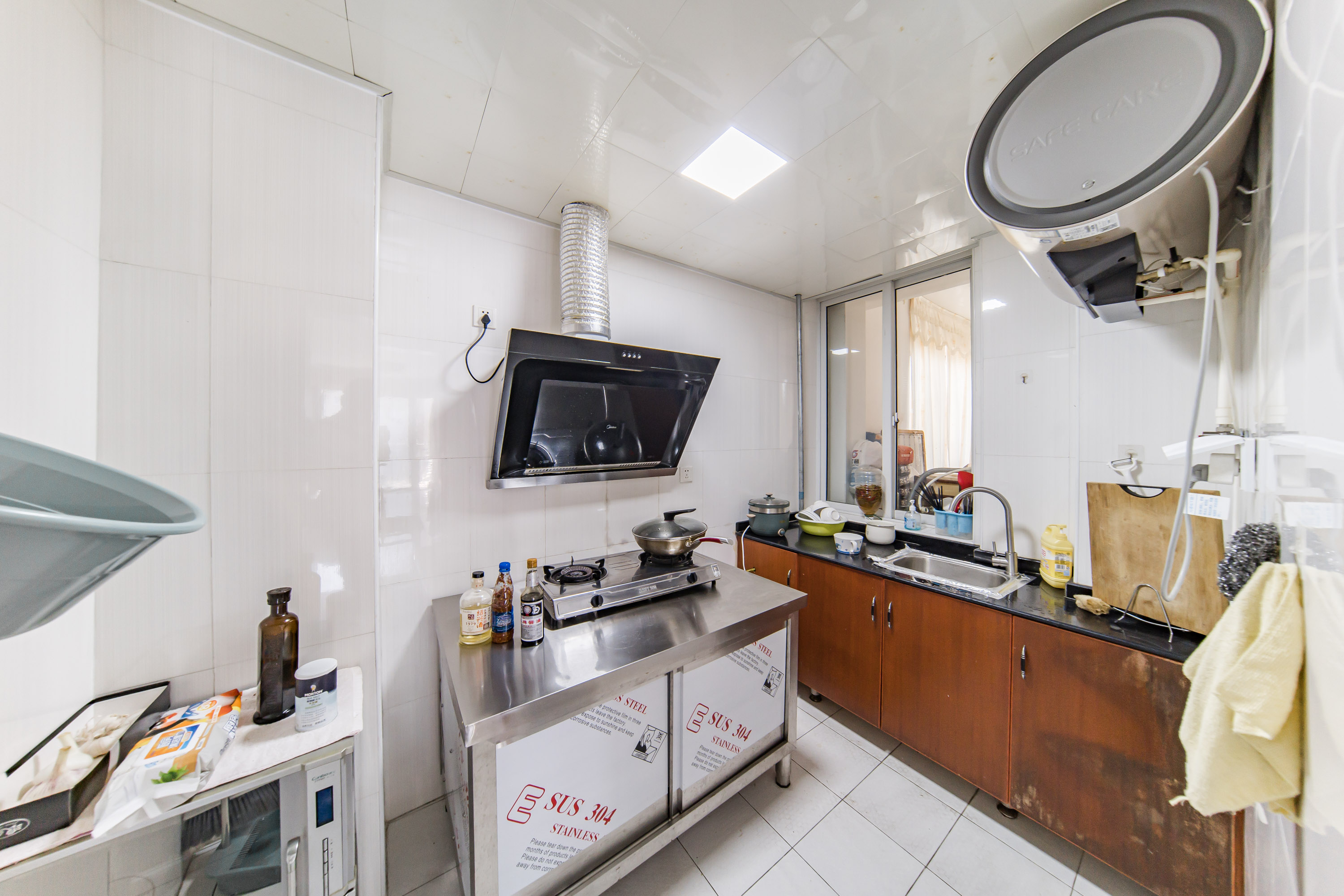 岳麓现代城 3室2厅2卫 175.0万 岳麓现代城 3室2厅2卫 175.0万厨房