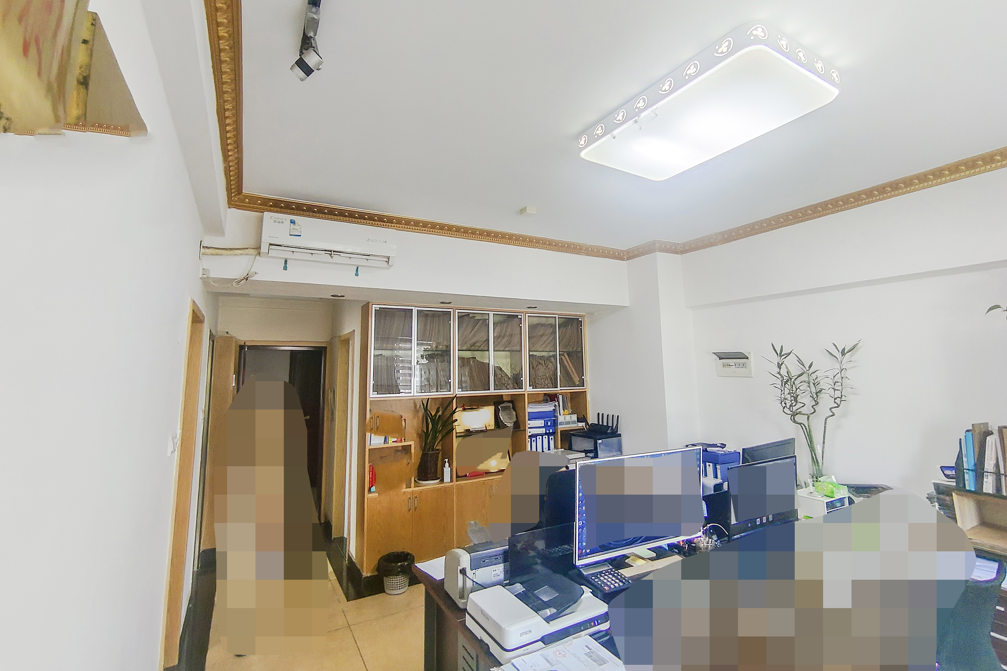 摩天一号  2室2厅1卫    95.0万 摩天一号  2室2厅1卫    95.0万客厅