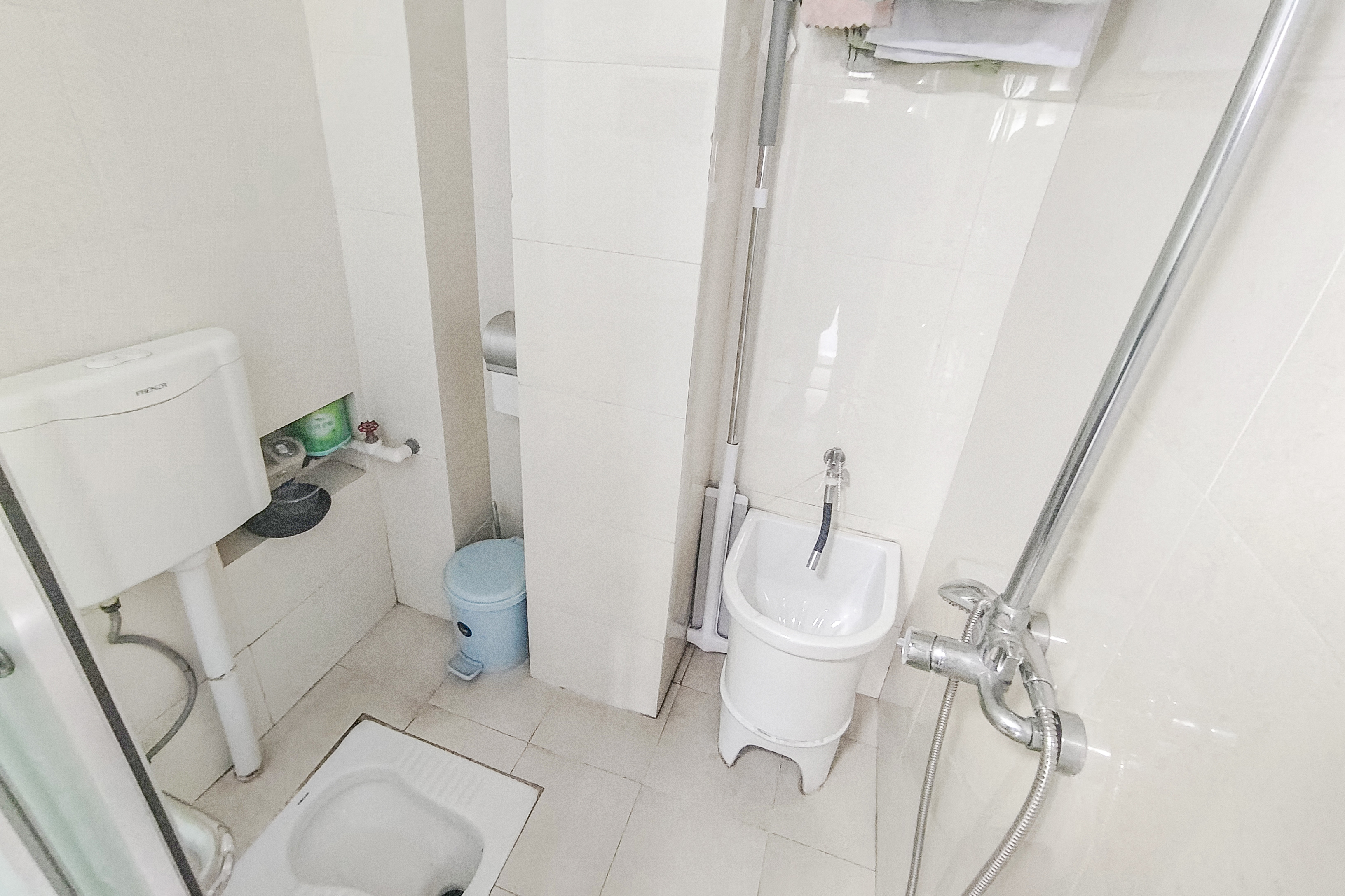 摩天一号  2室2厅1卫    95.0万 摩天一号  2室2厅1卫    95.0万卫生间