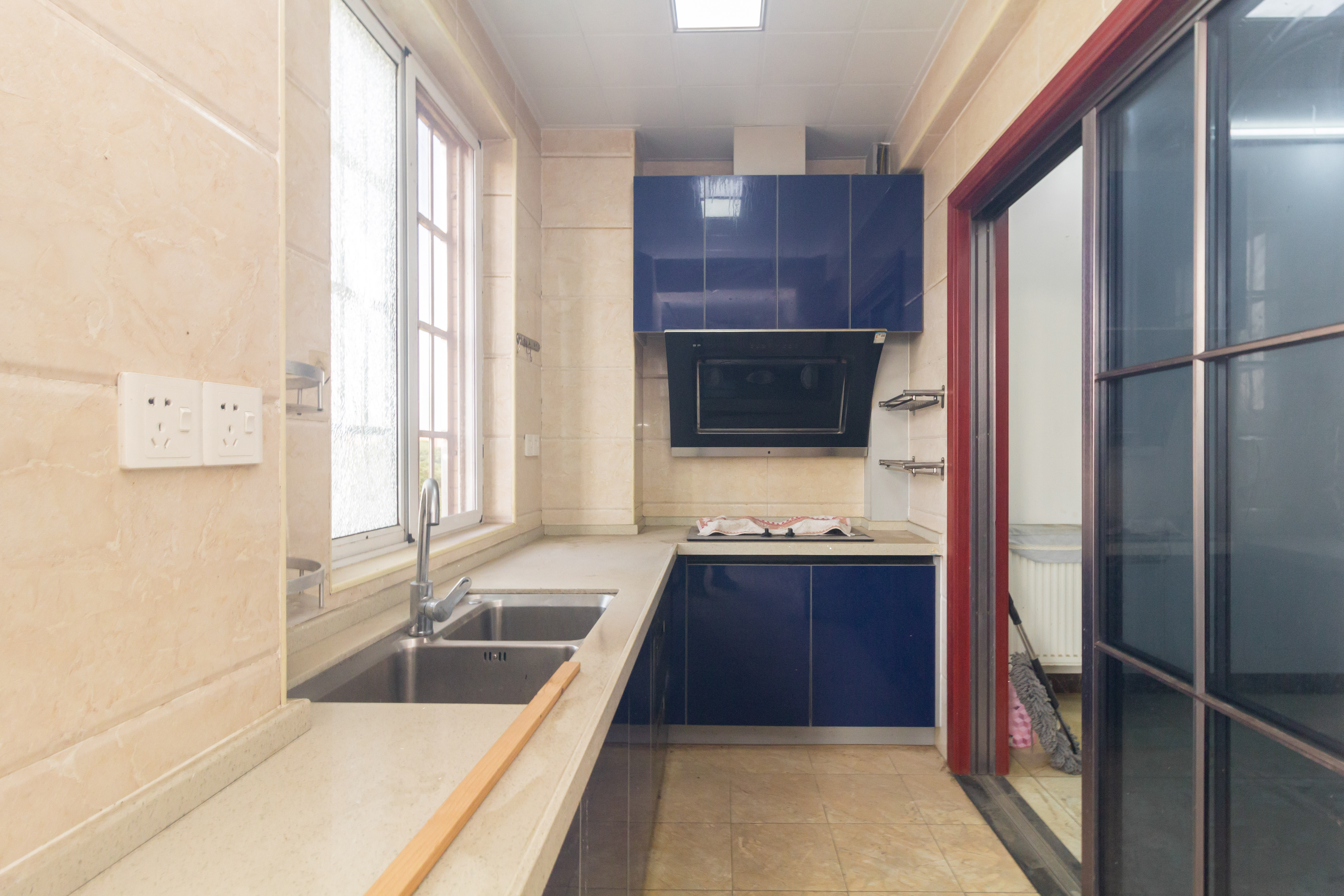 豪庭(江城豪庭) 3室2厅2卫 97.0万 豪庭(江城豪庭) 3室2厅2卫 97.0万厨房