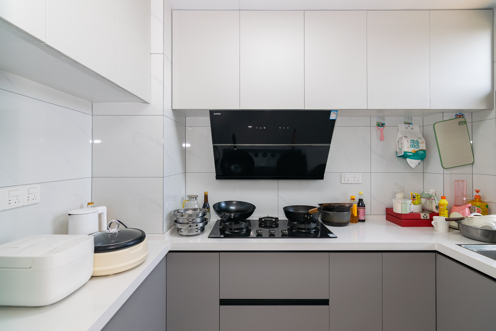 大汉汉府一期 4室2厅2卫 102.0万 大汉汉府一期 4室2厅2卫 102.0万厨房