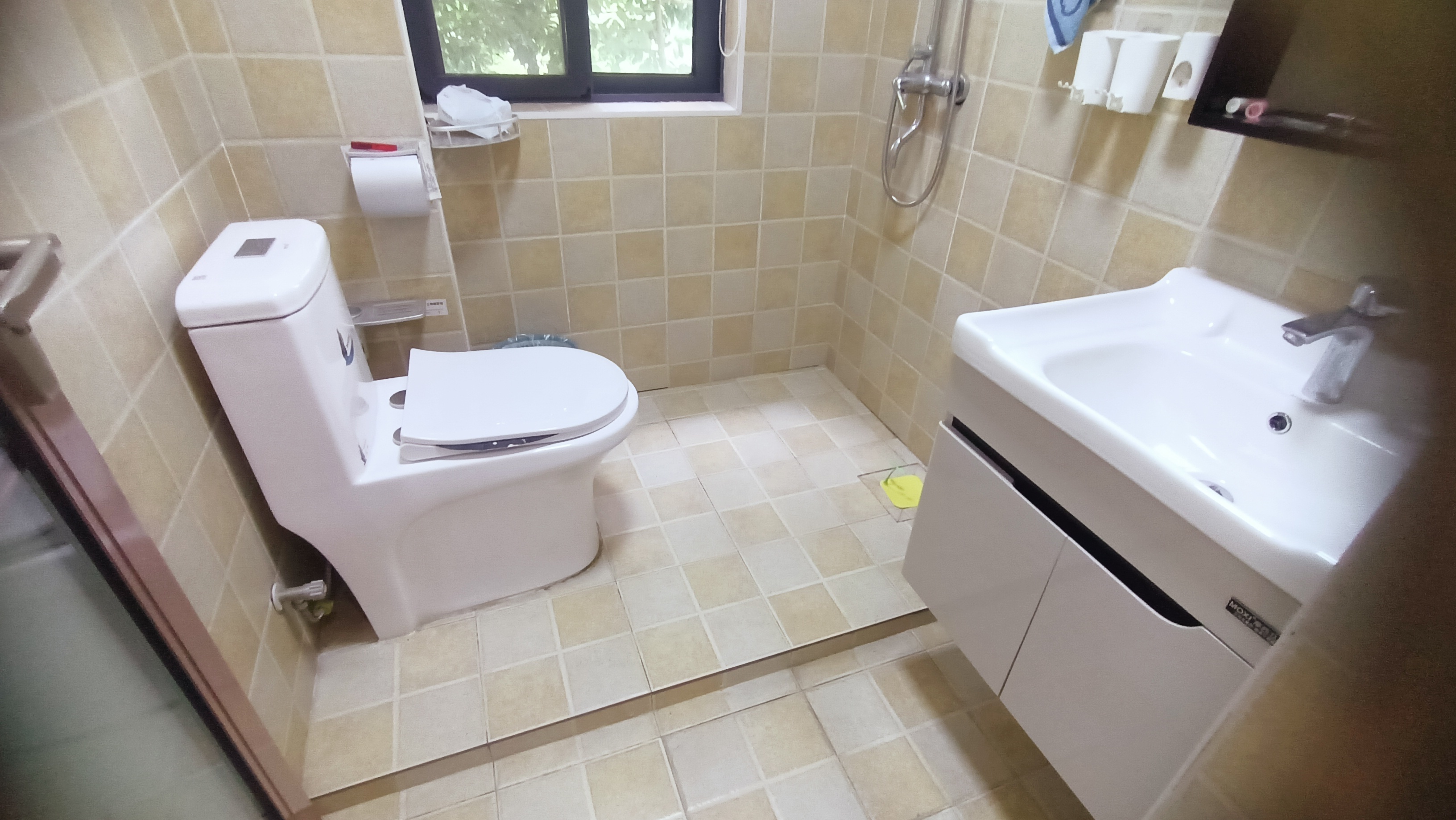 逸都花园 3室2厅2卫 61.80万 逸都花园 3室2厅2卫 61.80万室内图