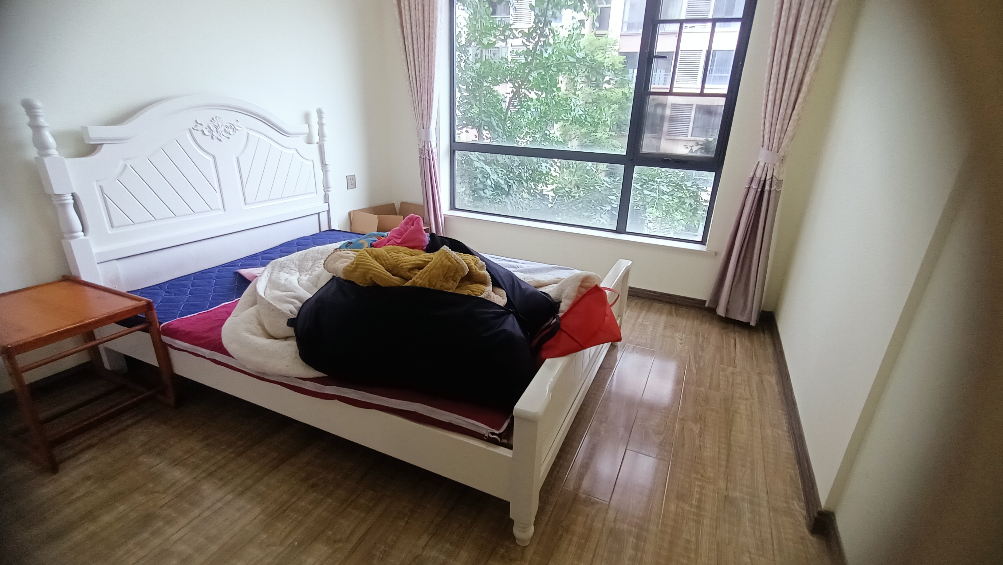 逸都花园 3室2厅2卫 61.80万 逸都花园 3室2厅2卫 61.80万室内图