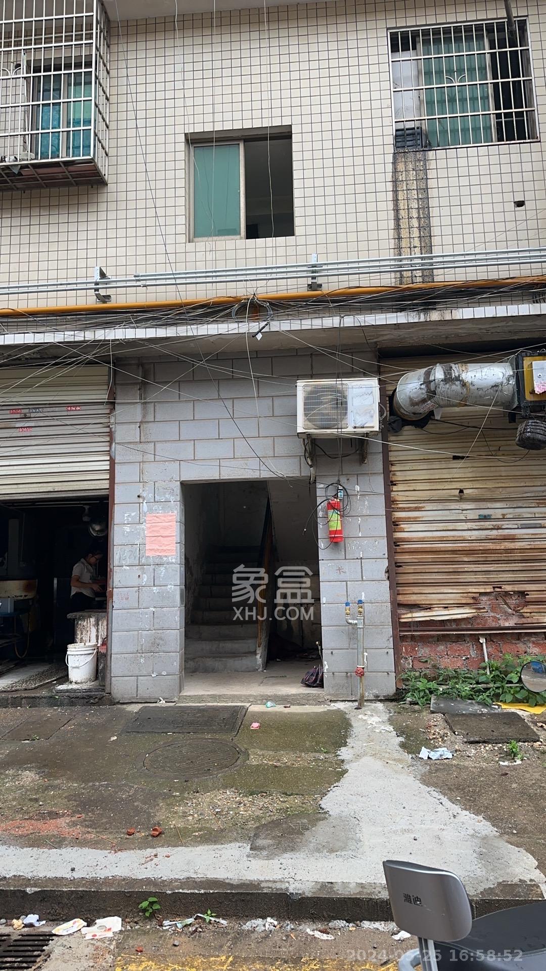 黃金鄉(xiāng)金沙村廢舊大市場(chǎng)  3室2廳1衛(wèi)   1200.00元/月室內(nèi)圖