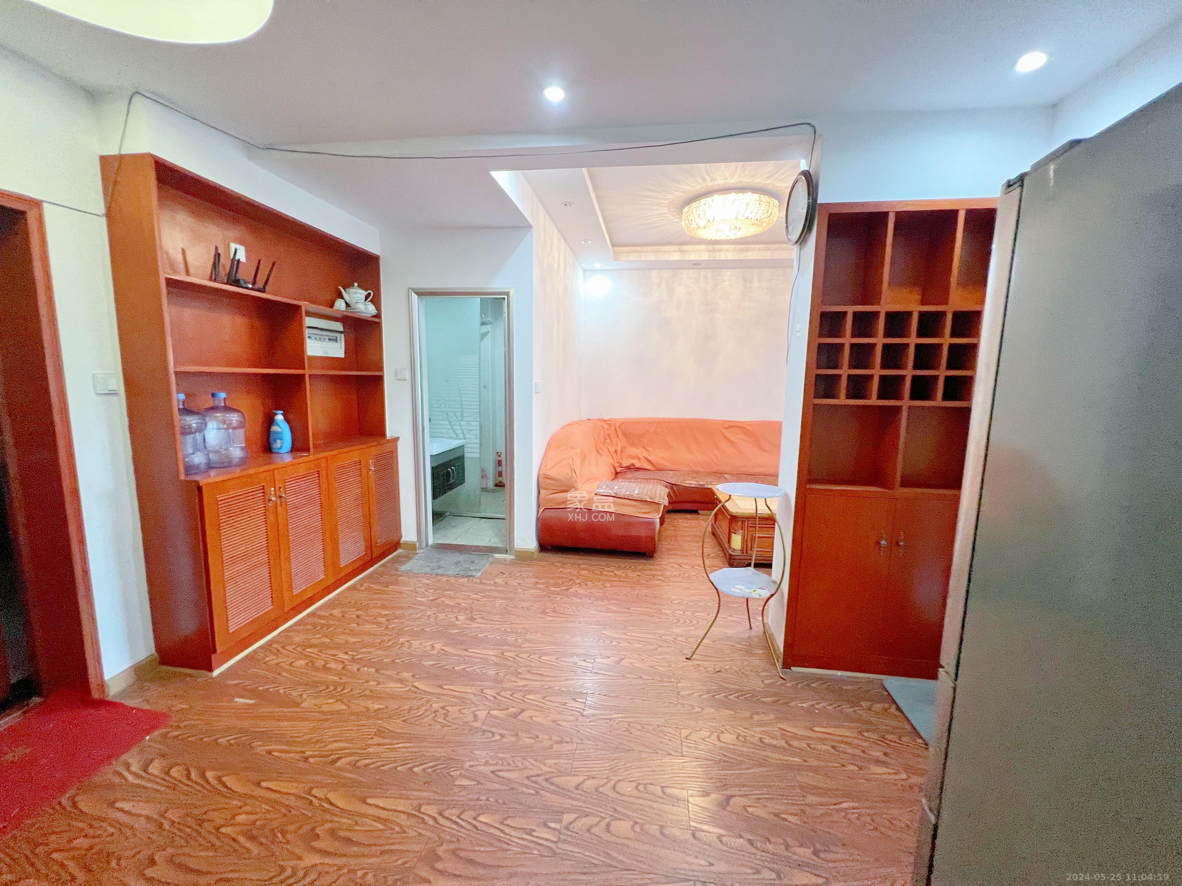 中城丽景香山园  3室2厅2卫   2800.00元/月室内图1