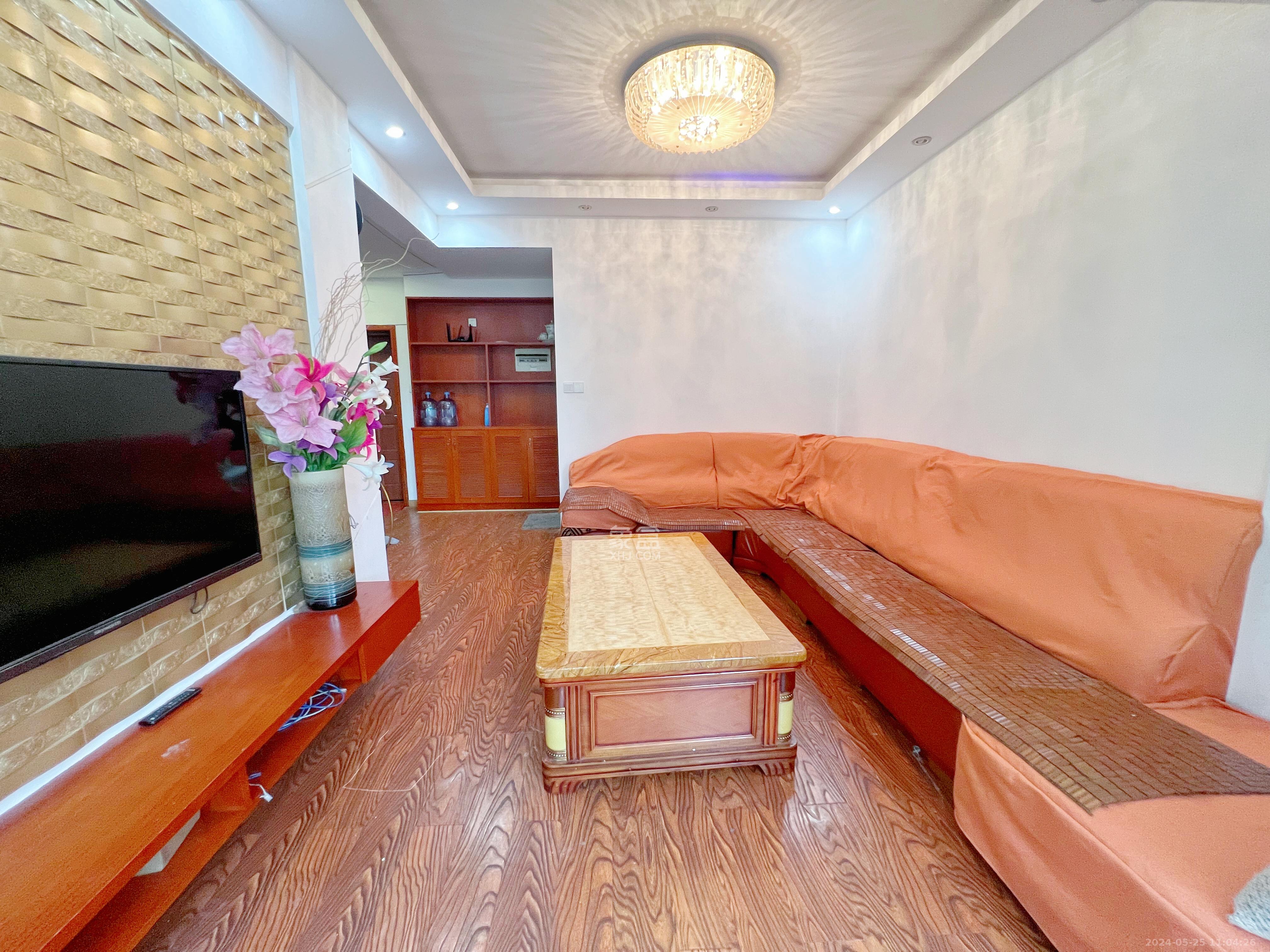 中城丽景香山园  3室2厅2卫   2800.00元/月室内图