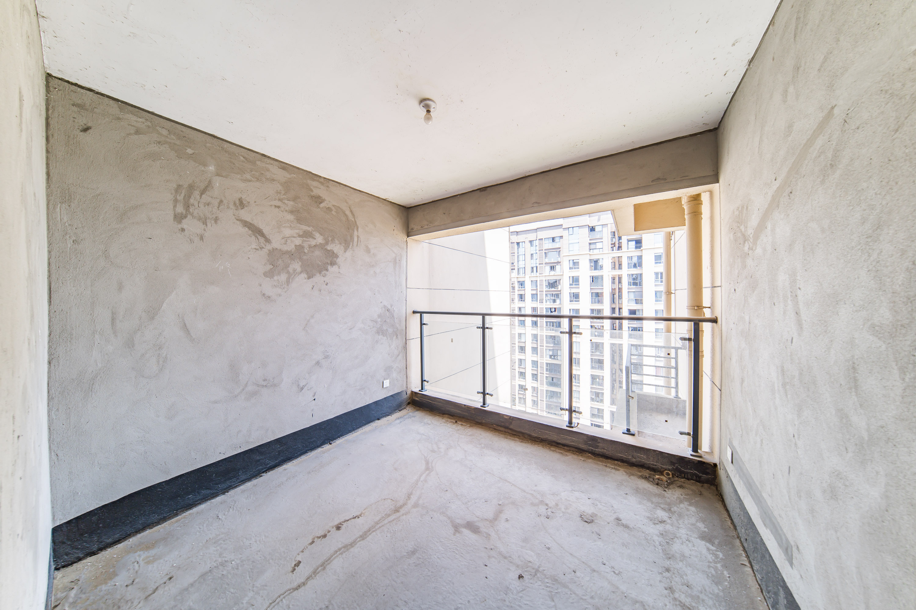 湘熙水郡(观澜海赋家园) 4室2厅2卫 240.0万 湘熙水郡(观澜海赋家园) 4室2厅2卫 240.0万卧室