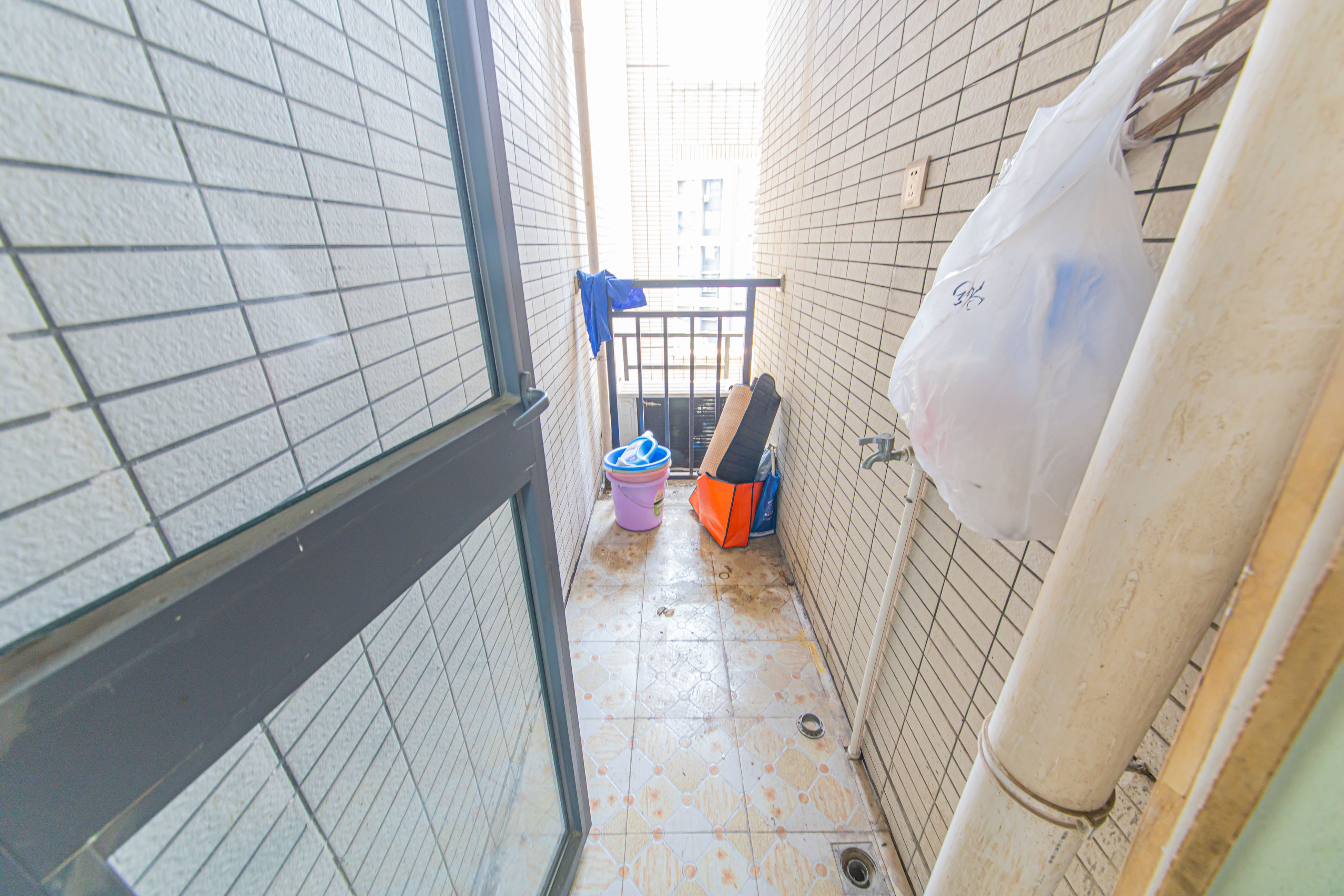 中信文化广场（中信新城二期）  2室2厅1卫   73.80万厨房