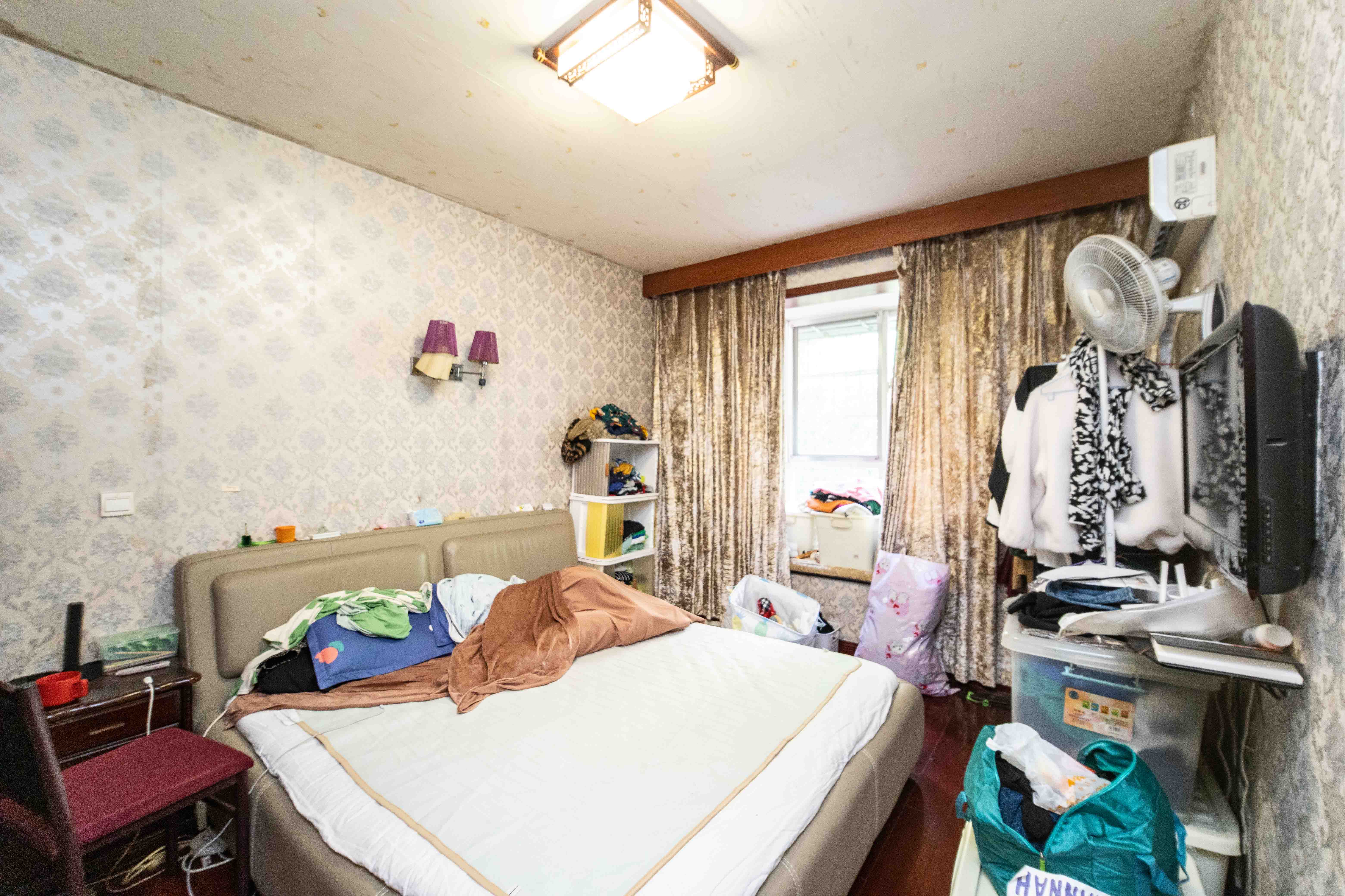 惠泽园 3室2厅2卫 88.8万 惠泽园 3室2厅2卫 88.8万卧室