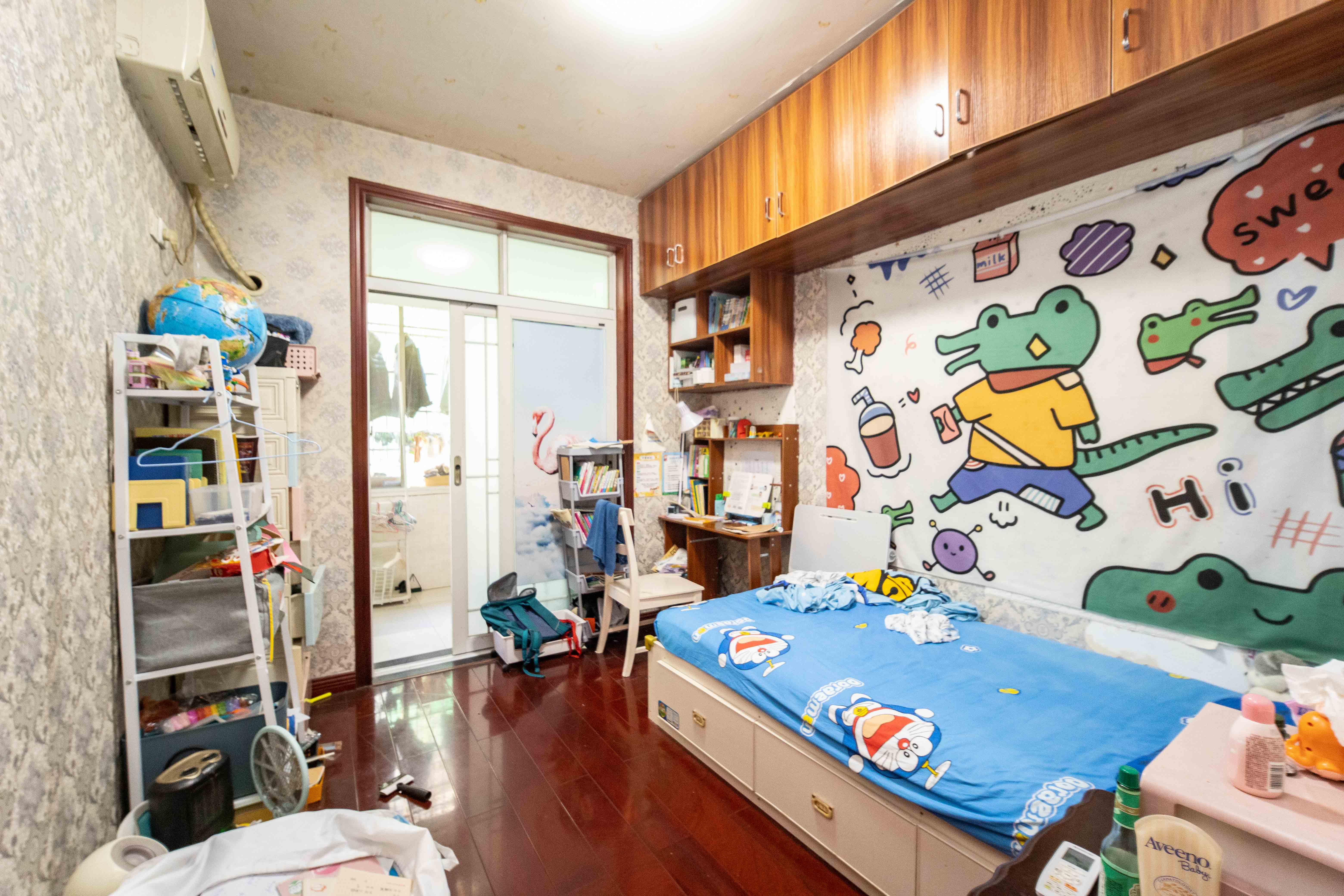 惠泽园 3室2厅2卫 88.8万 惠泽园 3室2厅2卫 88.8万卧室