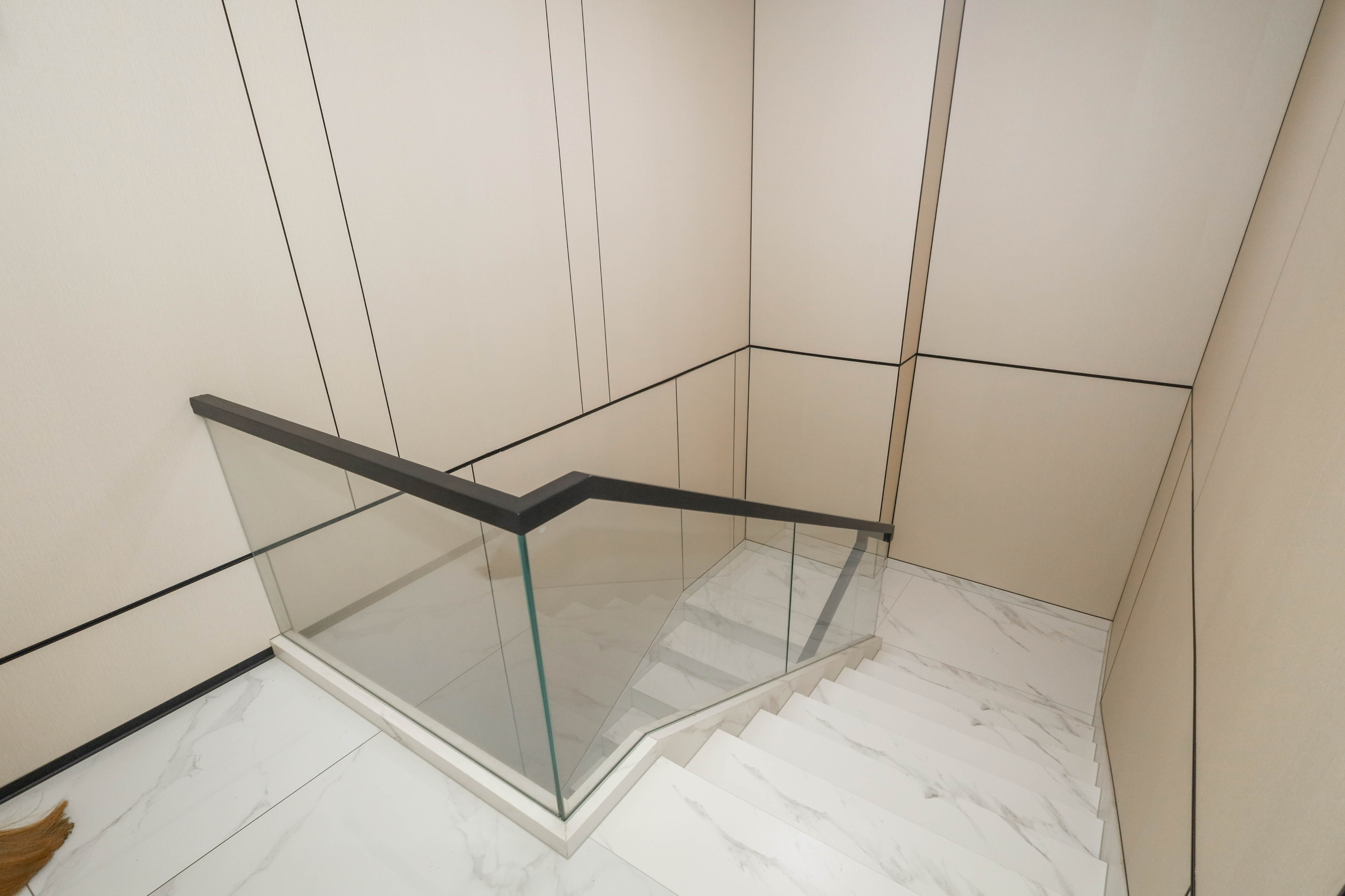 建发央著  5室2厅2卫    285.0万其他