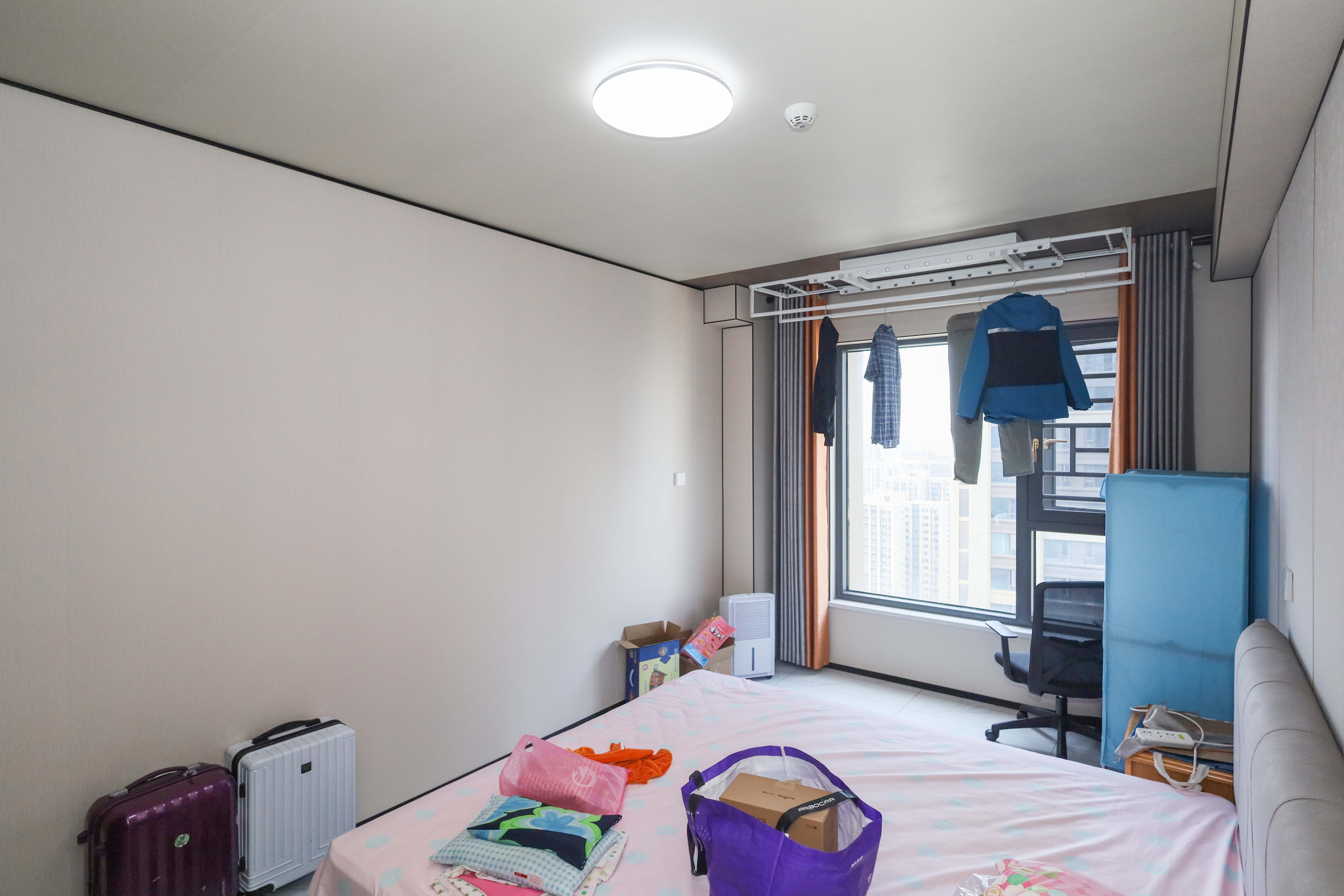 建发央著  5室2厅2卫    285.0万卧室