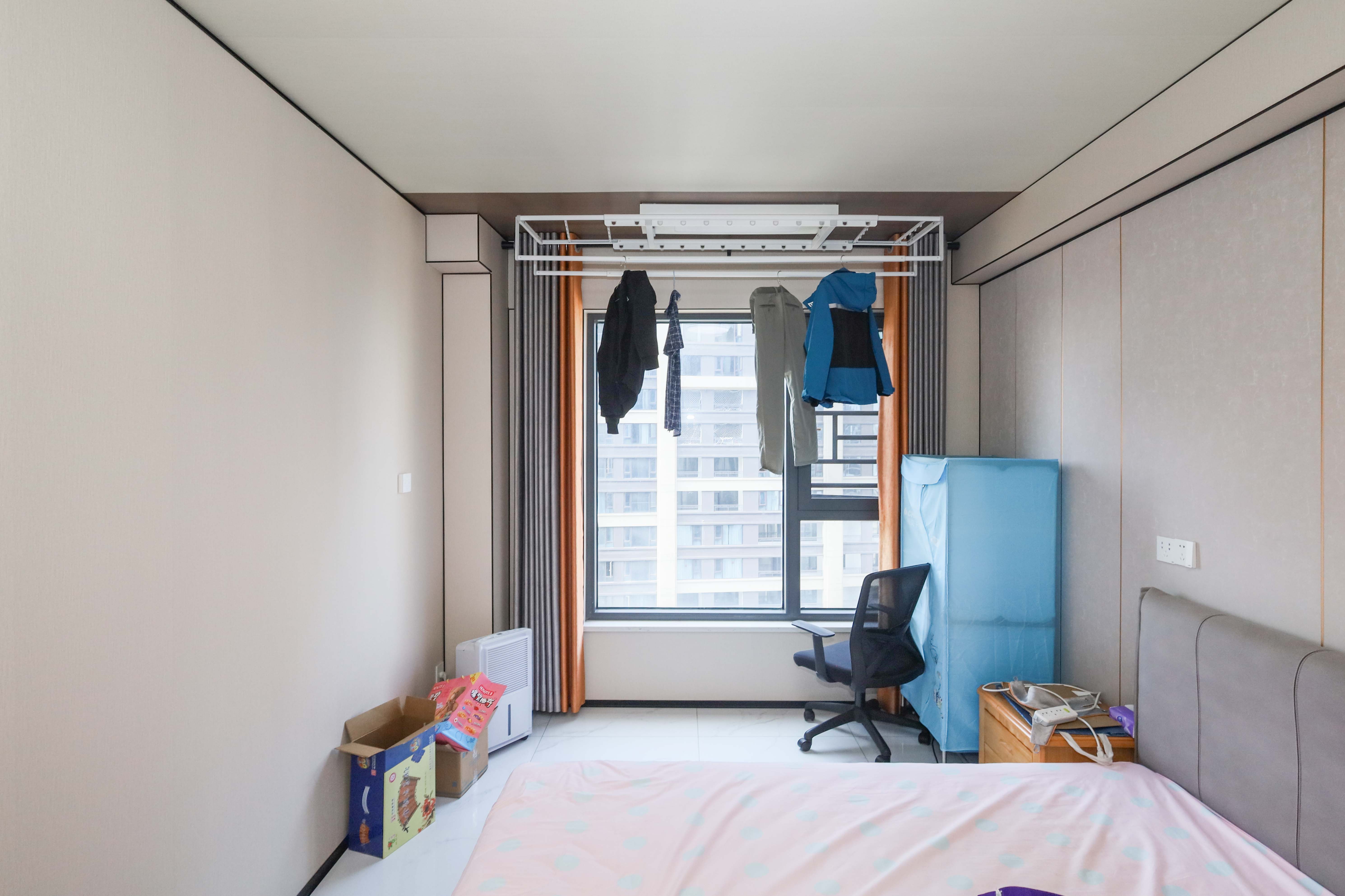 建发央著  5室2厅2卫    285.0万卧室