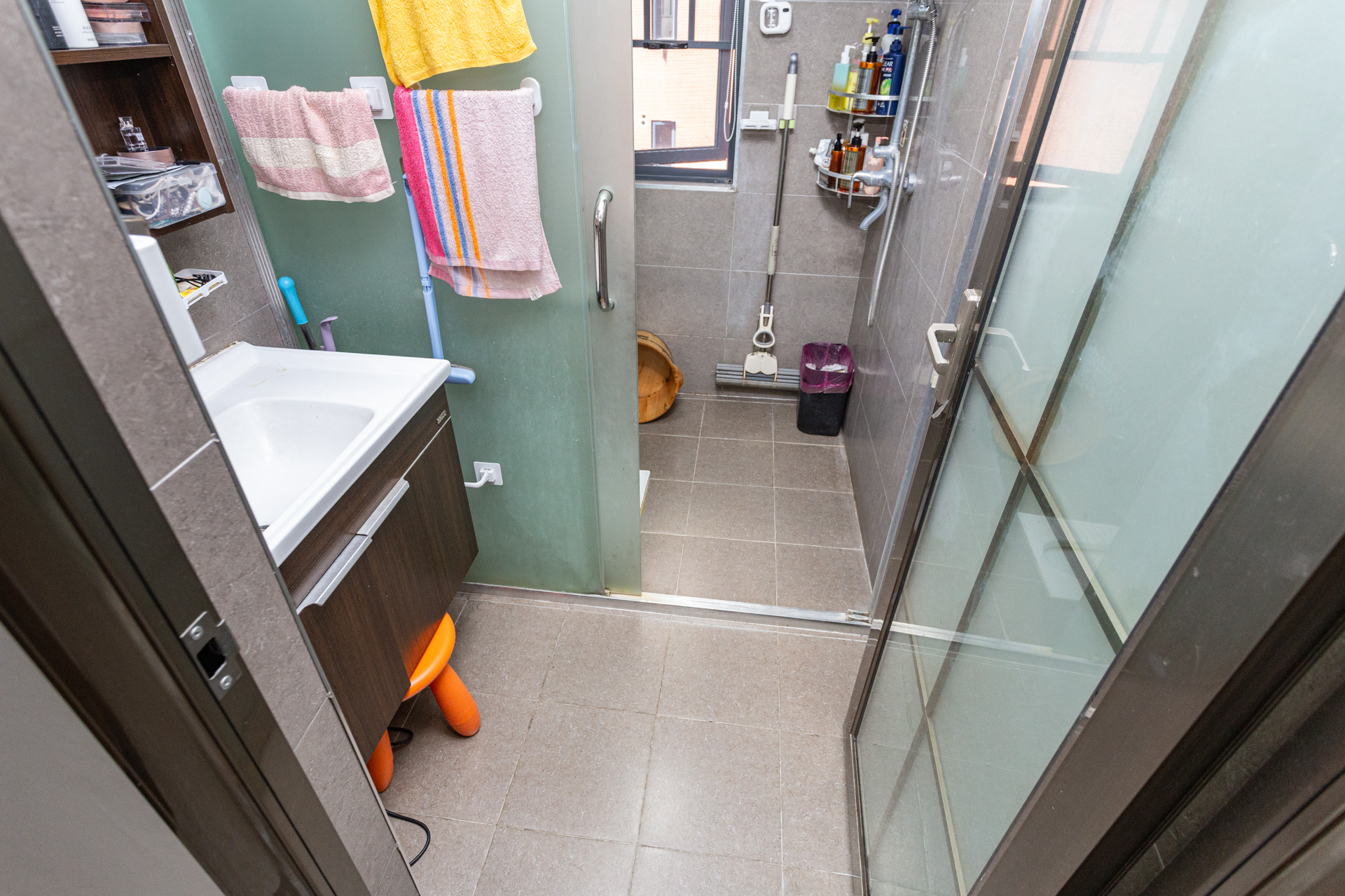 珠江东方明珠(新地东方明珠)三期 3室2厅2卫 80.0万 珠江东方明珠(新地东方明珠)三期 3室2厅2卫 80.0万卫生间