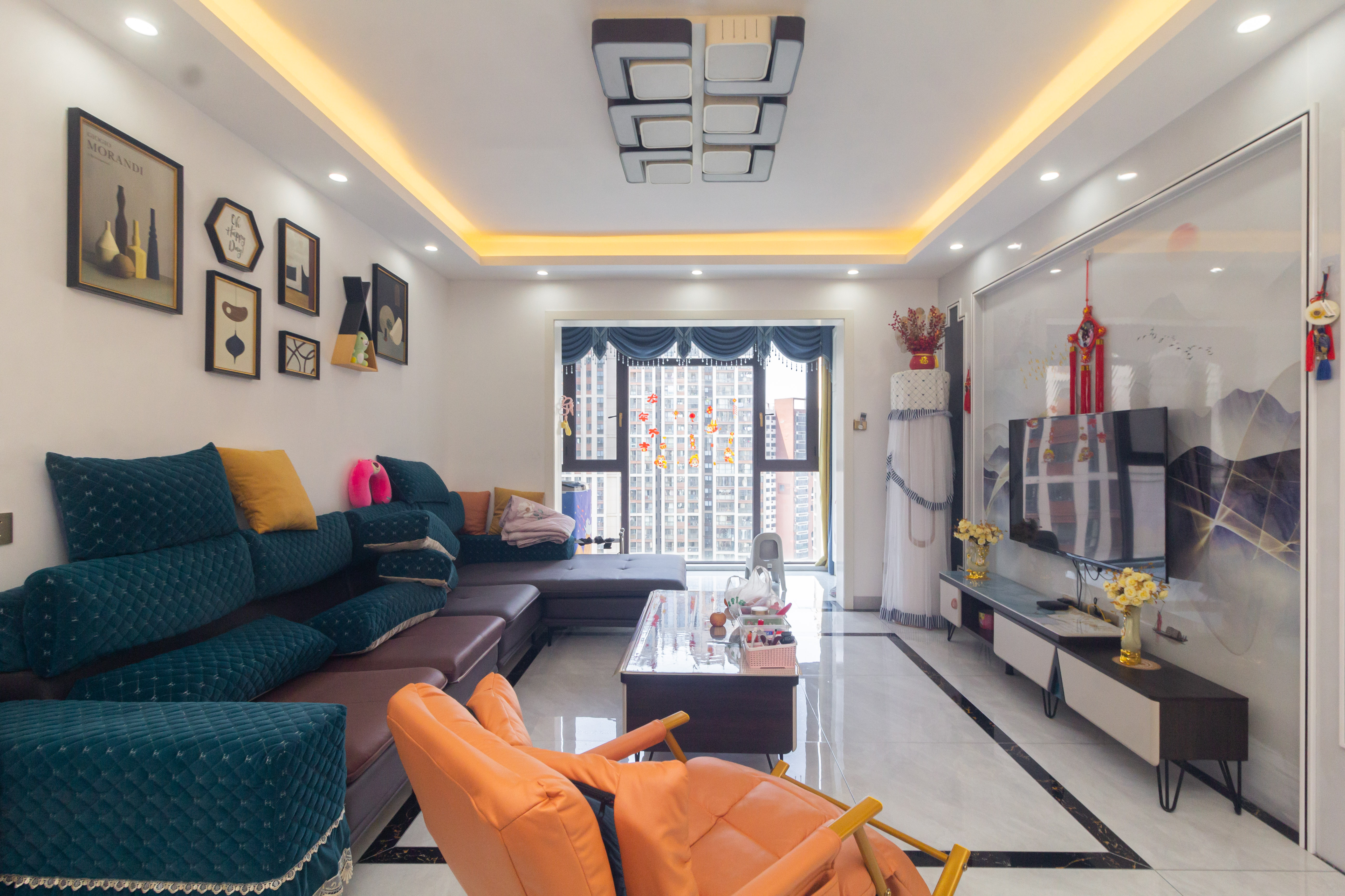 三景华御  3室2厅1卫    65.0万 三景华御  3室2厅1卫    65.0万客厅