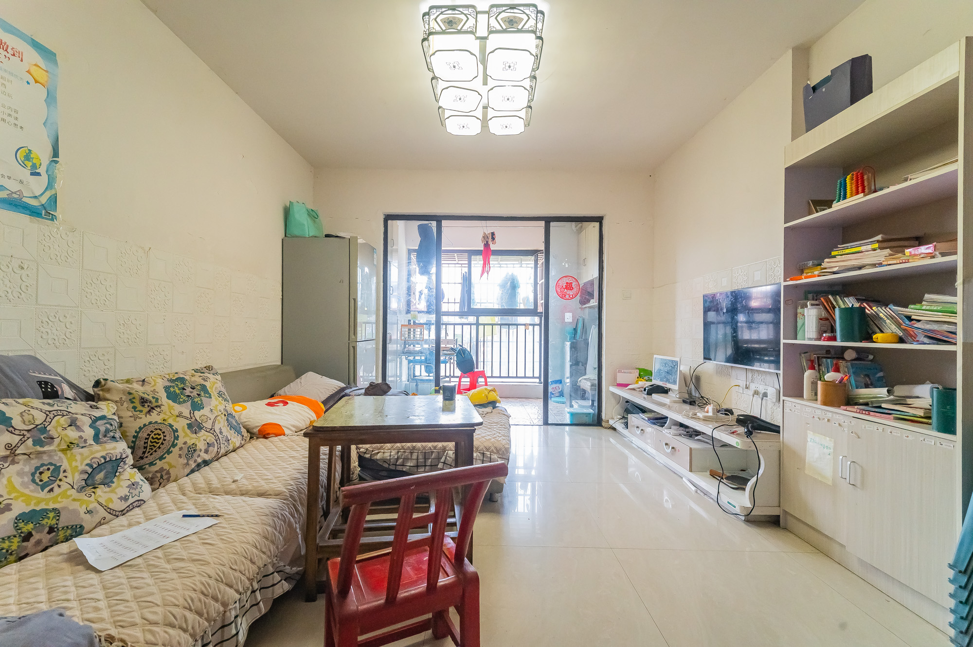 星湖湾一期高层 3室2厅1卫 69.8万 星湖湾一期高层 3室2厅1卫 69.8万客厅