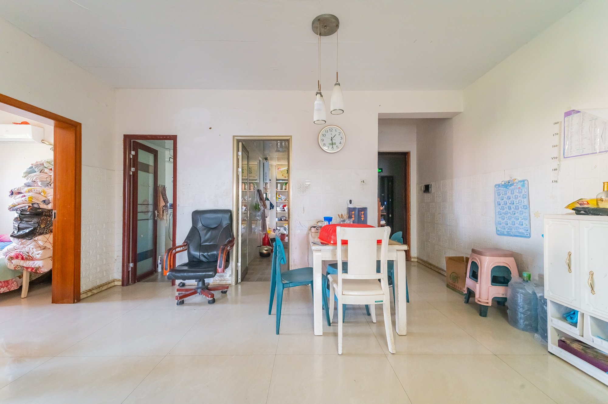 星湖湾一期高层 3室2厅1卫 69.8万 星湖湾一期高层 3室2厅1卫 69.8万客厅