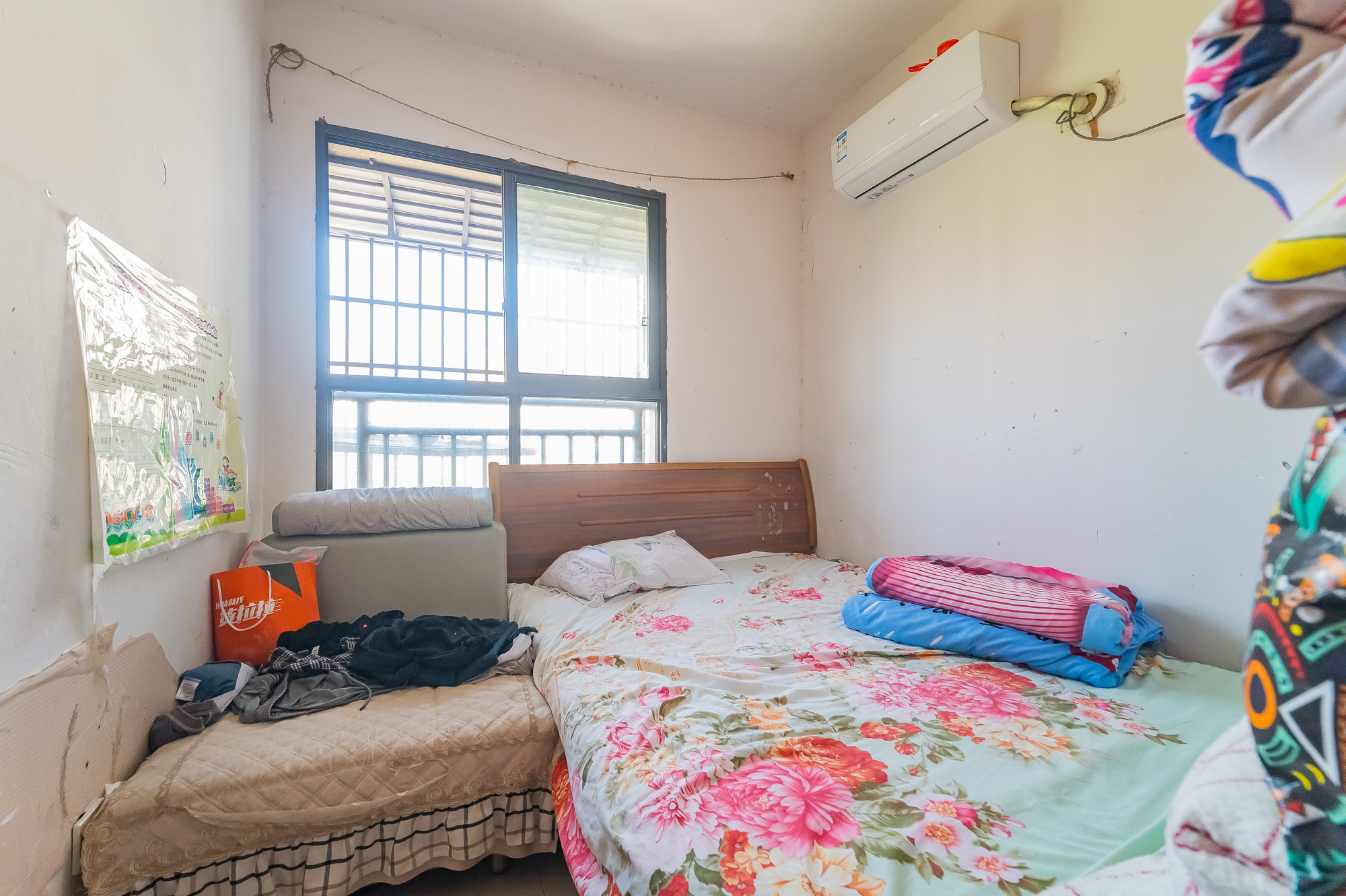 星湖湾一期高层 3室2厅1卫 69.8万 星湖湾一期高层 3室2厅1卫 69.8万卧室