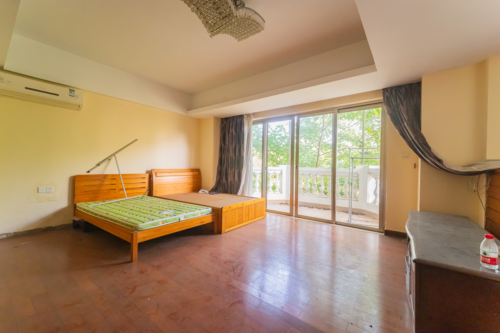 碧桂园威尼斯城  8室2厅4卫    870.0万 碧桂园威尼斯城  8室2厅4卫    870.0万卧室