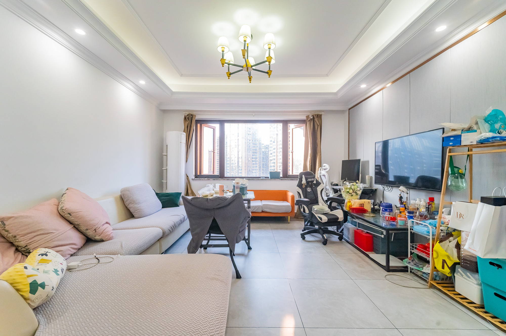 尚鑫海悦(新长海尚海城) 4室2厅2卫 118.8万 尚鑫海悦(新长海尚海城) 4室2厅2卫 118.8万客厅